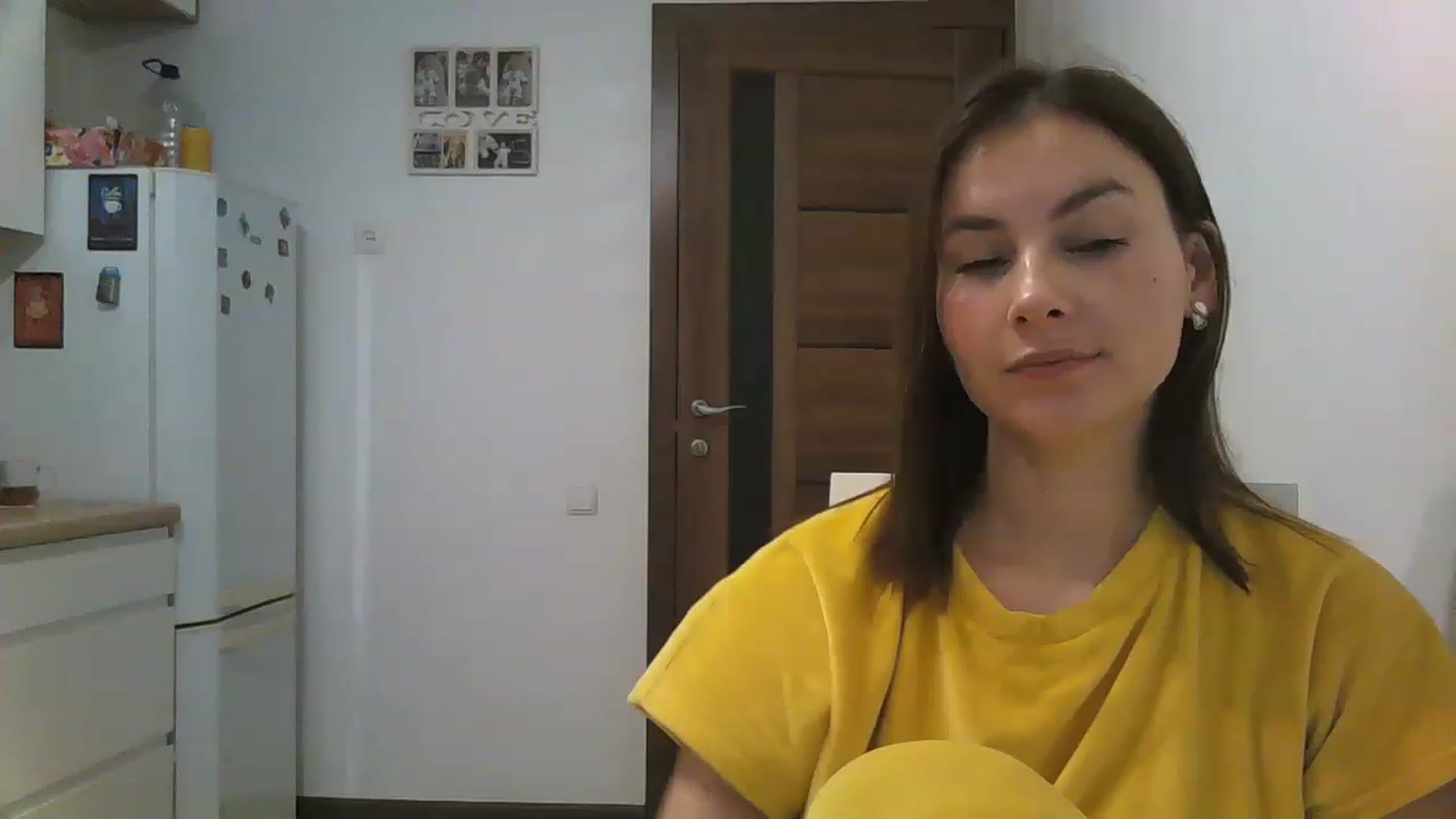 Gallery image thumbnail from MisssLove_is's myfreecams stream on, 12/04/2022, 12:26 image 9 of 20