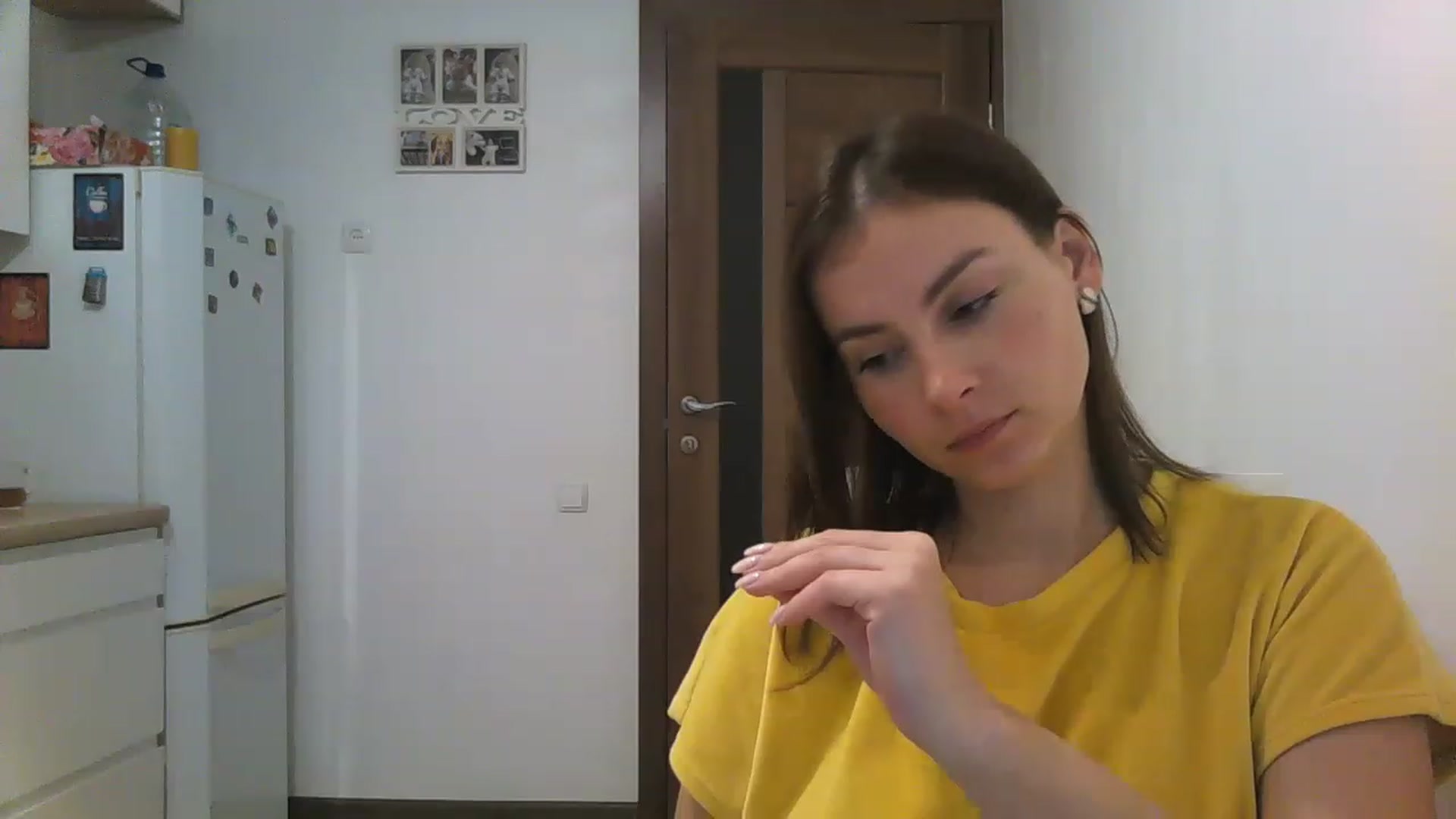 Gallery image thumbnail from MisssLove_is's myfreecams stream on, 12/04/2022, 12:26 image 19 of 20