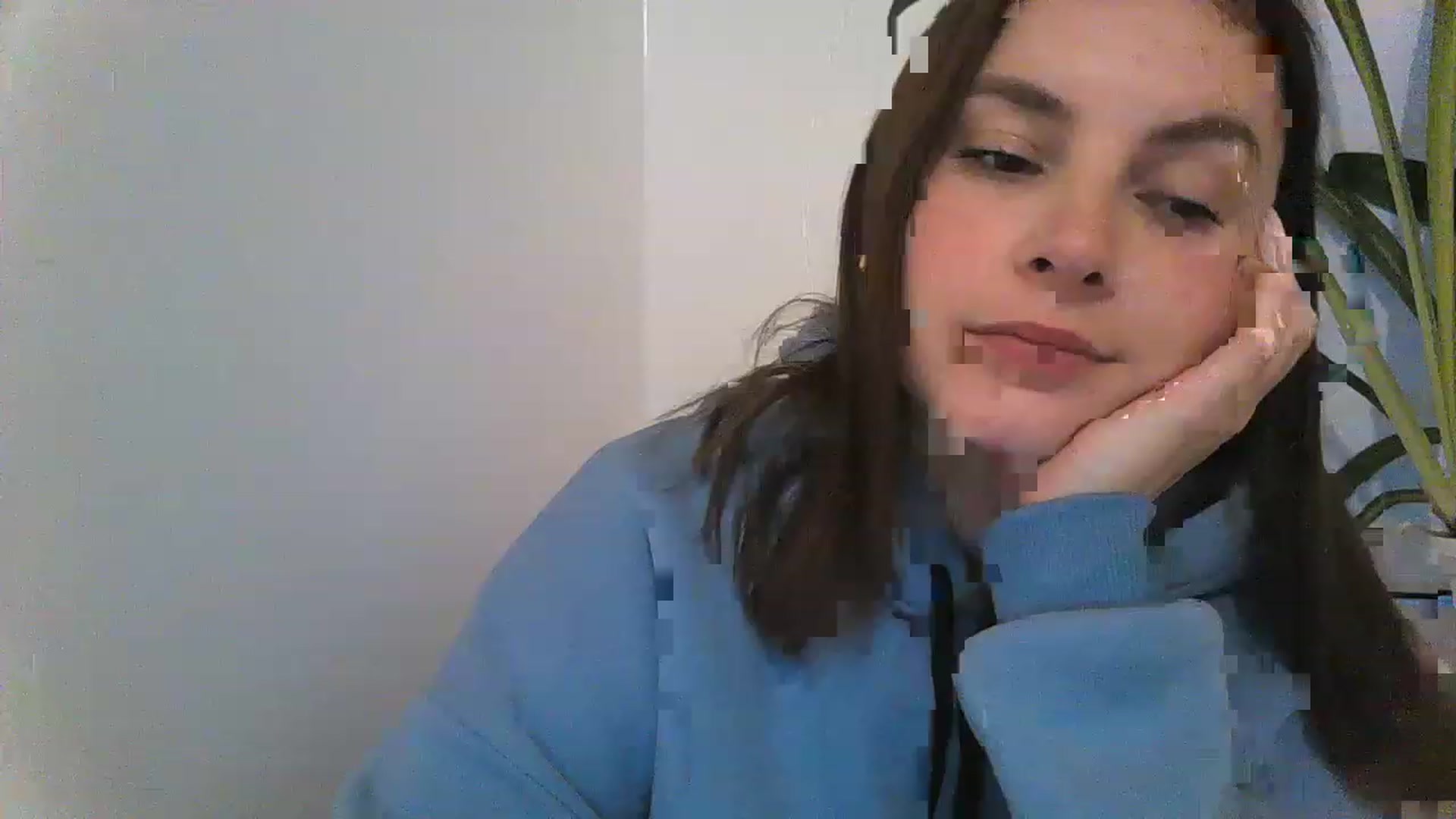 Gallery image thumbnail from MisssLove_is's myfreecams stream on, 12/04/2022, 14:22 image 17 of 20