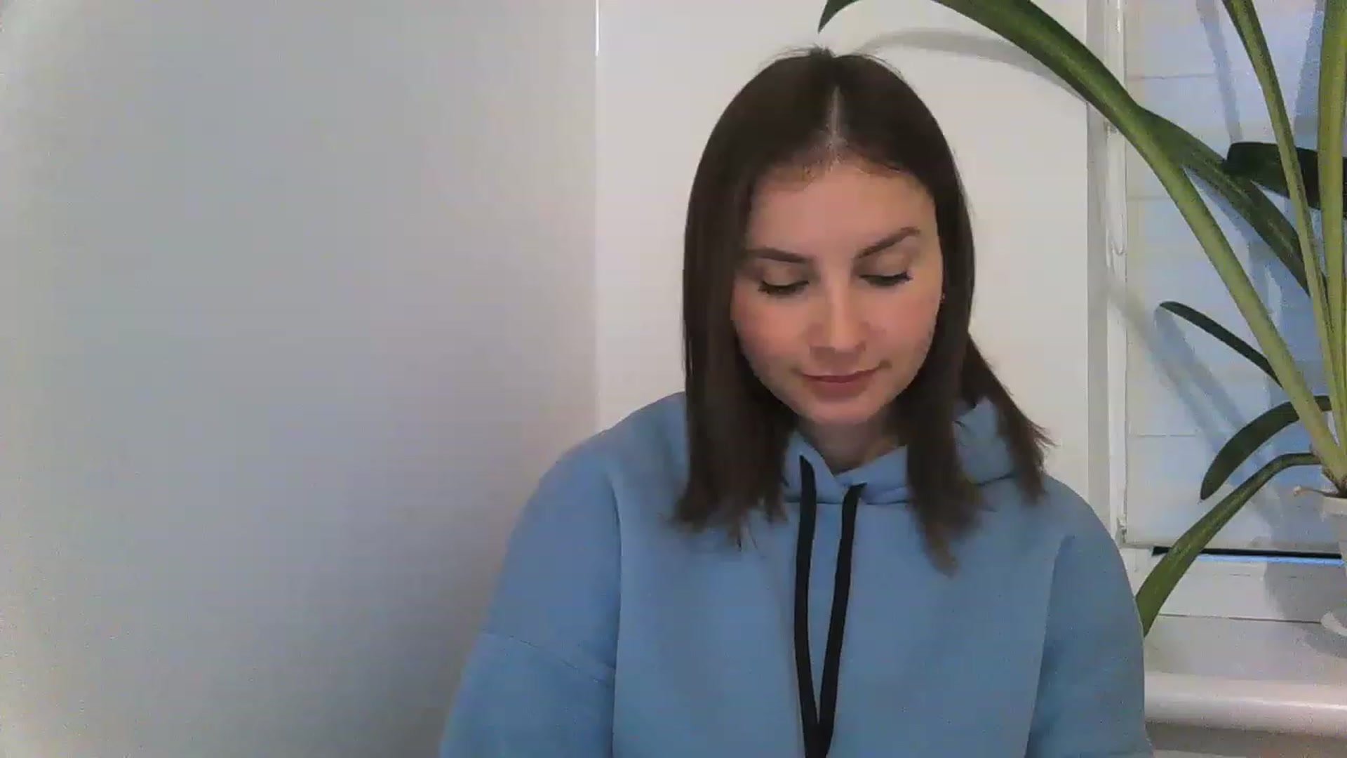 Gallery image thumbnail from MisssLove_is's myfreecams stream on, 12/04/2022, 14:22 image 9 of 20