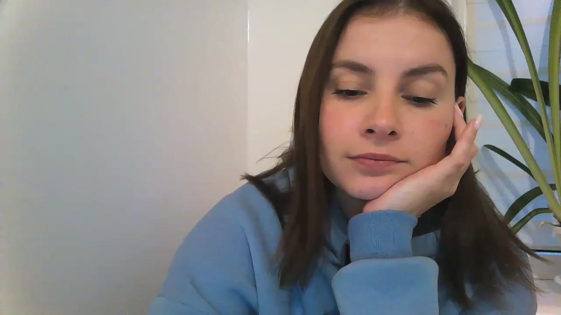 Gallery image thumbnail from MisssLove_is's myfreecams stream on, 12/04/2022, 14:22 image 2 of 20