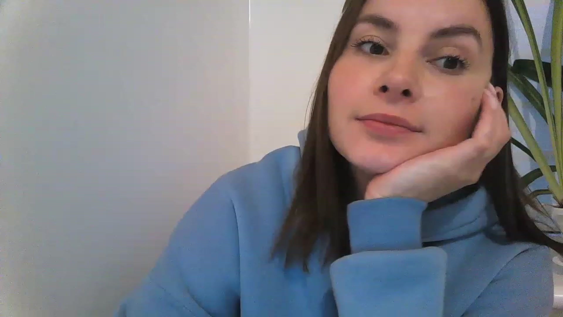 Gallery image thumbnail from MisssLove_is's myfreecams stream on, 12/04/2022, 14:22 image 13 of 20