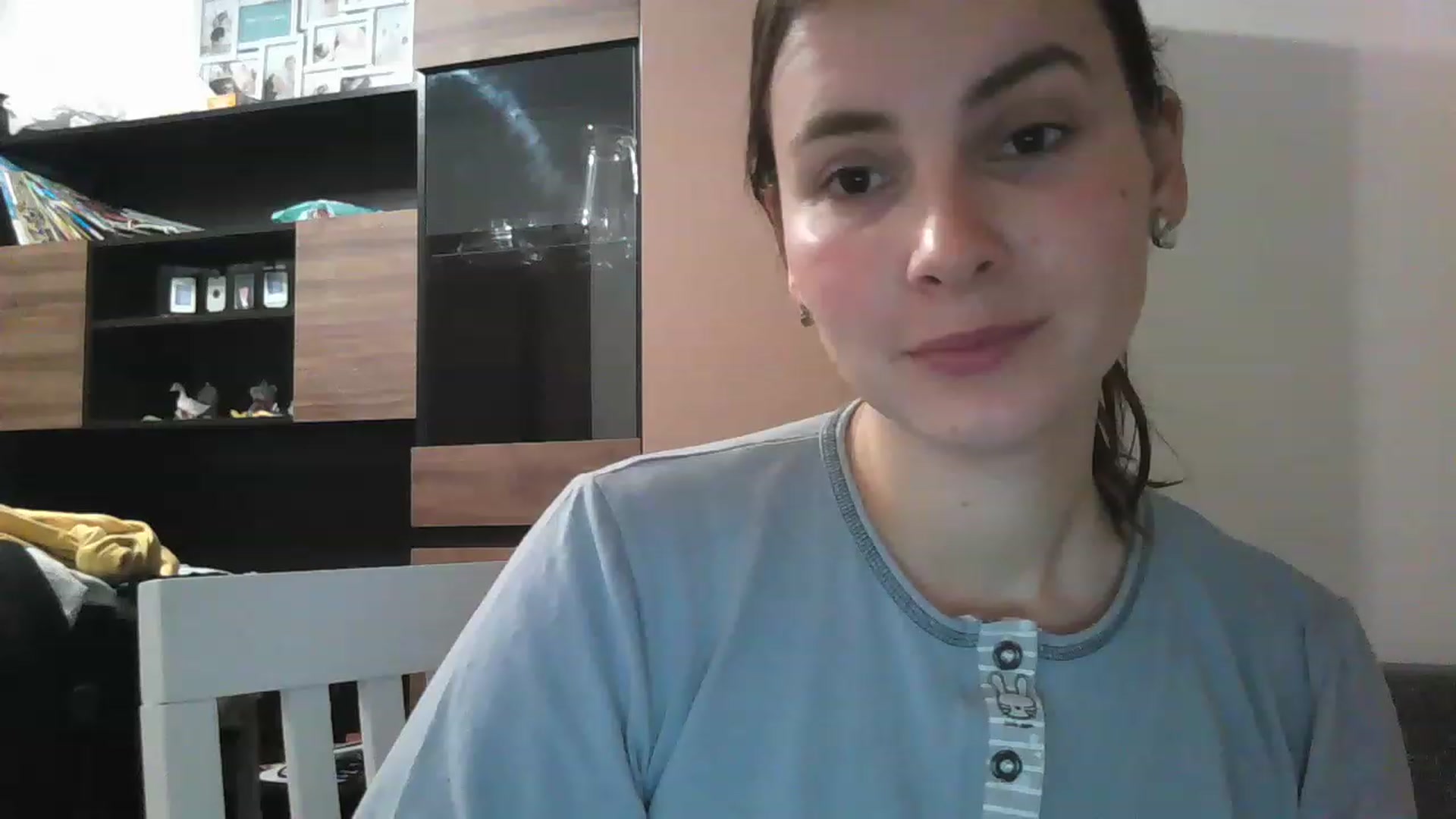 Gallery image thumbnail from MisssLove_is's myfreecams stream on, 12/05/2022, 18:10 image 10 of 20