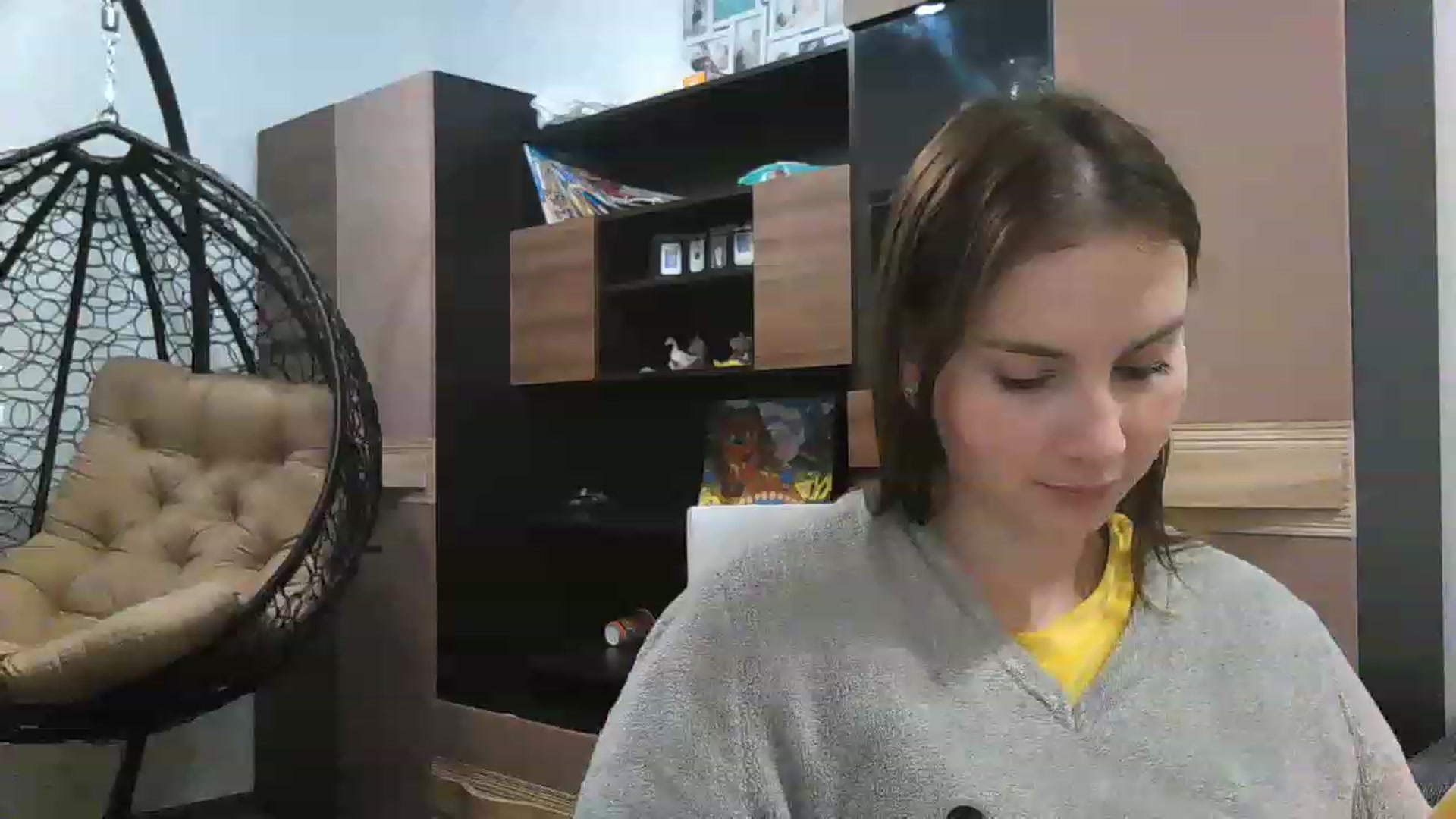 Gallery image thumbnail from MisssLove_is's myfreecams stream on, 12/06/2022, 17:07 image 7 of 20