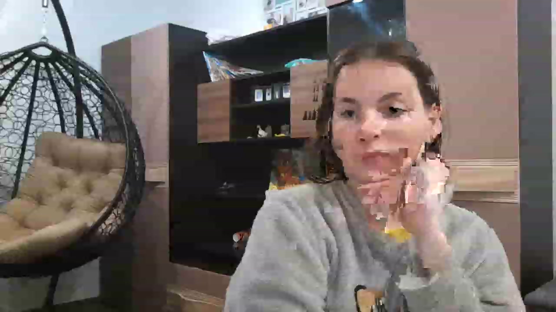 Gallery image thumbnail from MisssLove_is's myfreecams stream on, 12/06/2022, 17:07 image 5 of 20