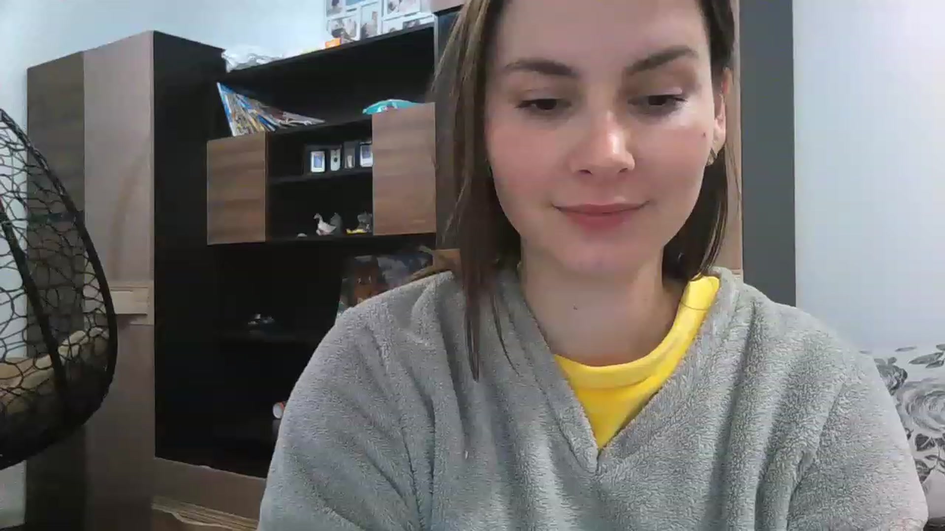 Gallery image thumbnail from MisssLove_is's myfreecams stream on, 12/06/2022, 18:57 image 14 of 20