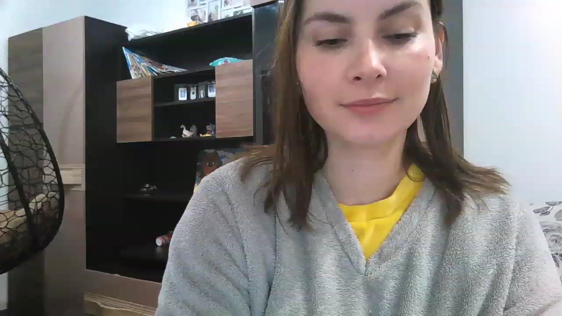 Gallery image thumbnail from MisssLove_is's myfreecams stream on, 12/06/2022, 18:57 image 2 of 20