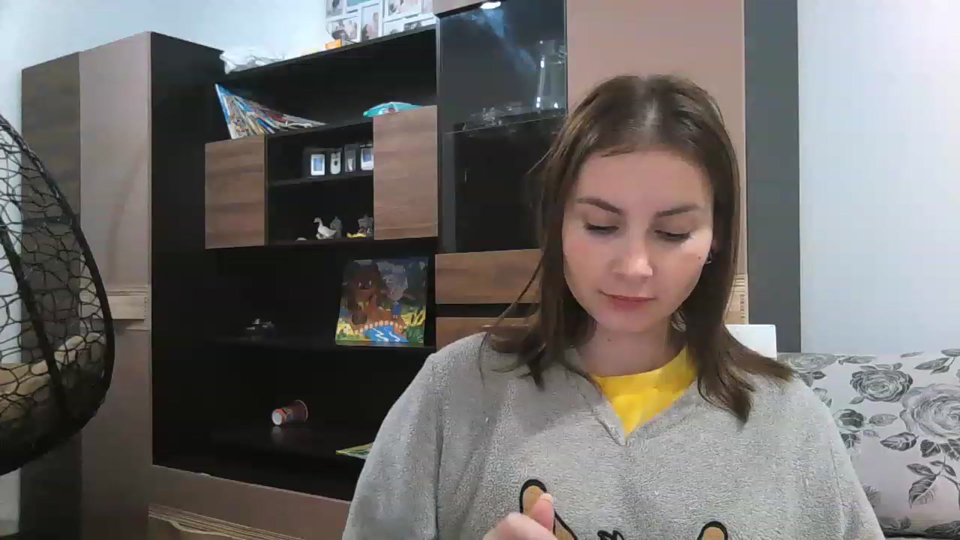 Gallery image thumbnail from MisssLove_is's myfreecams stream on, 12/06/2022, 18:57 image 7 of 20
