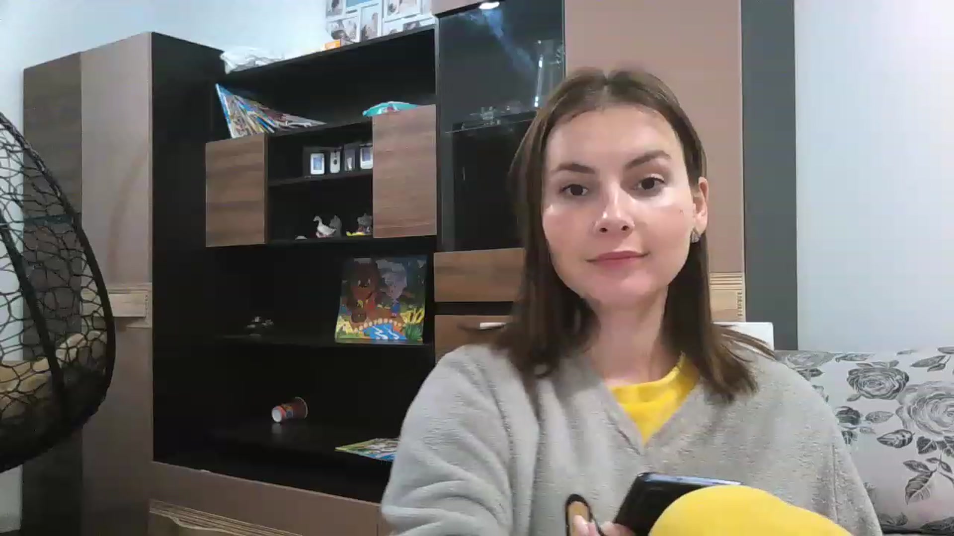 Gallery image thumbnail from MisssLove_is's myfreecams stream on, 12/06/2022, 18:57 image 8 of 20