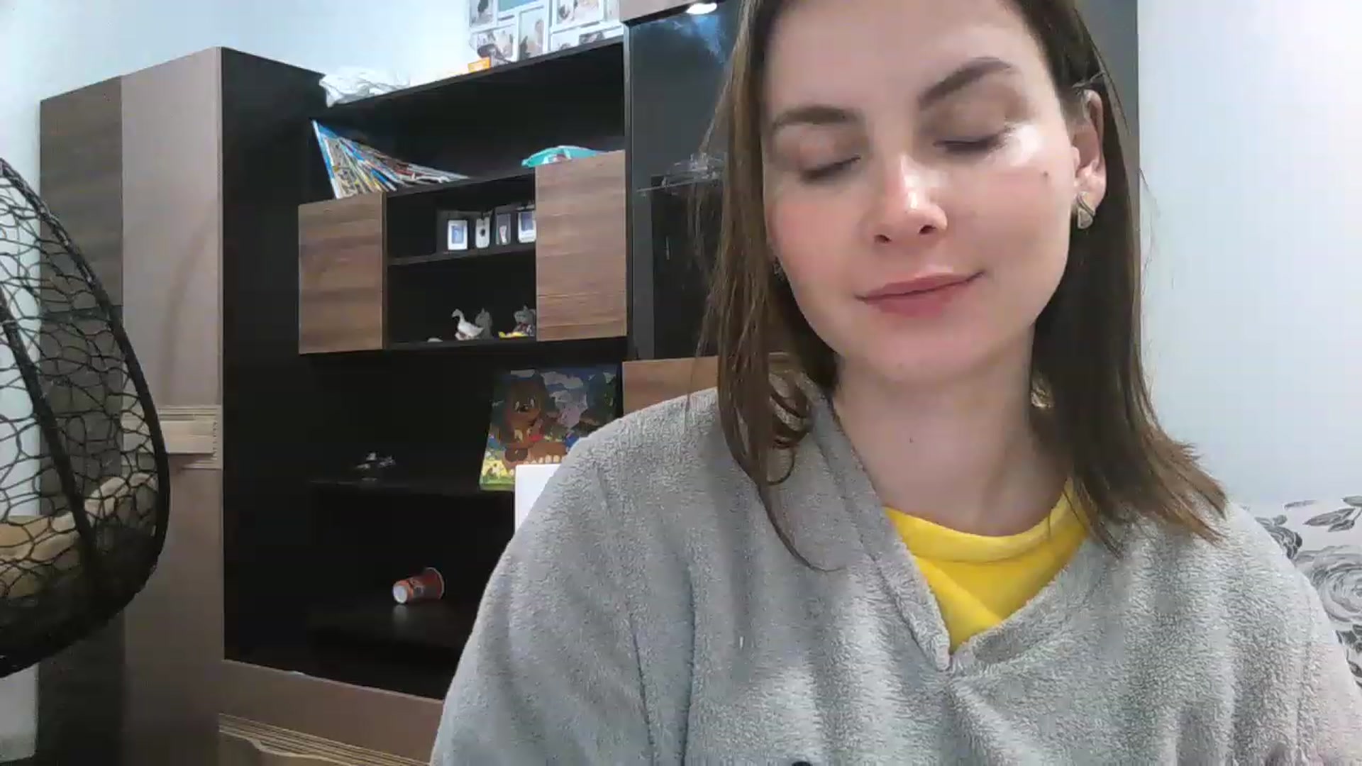 Gallery image thumbnail from MisssLove_is's myfreecams stream on, 12/06/2022, 18:57 image 16 of 20