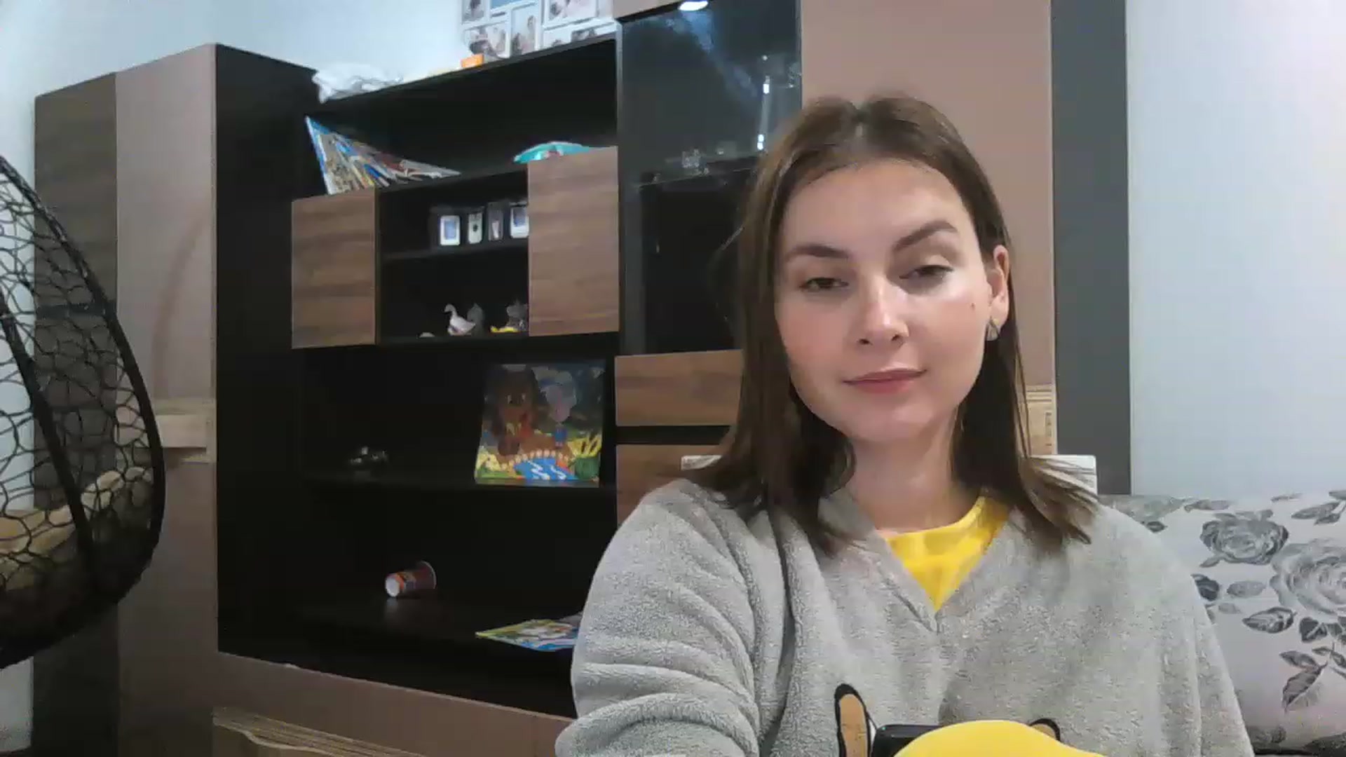 Gallery image thumbnail from MisssLove_is's myfreecams stream on, 12/06/2022, 18:57 image 6 of 20
