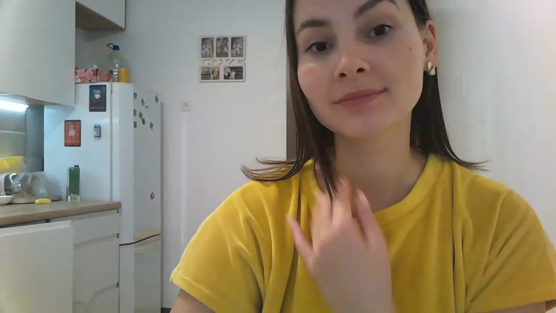 Gallery image thumbnail from MisssLove_is's myfreecams stream on, 12/07/2022, 12:12 image 1 of 20