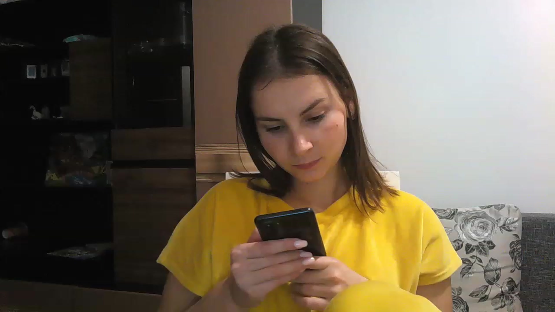 Gallery image thumbnail from MisssLove_is's myfreecams stream on, 12/07/2022, 17:16 image 16 of 20