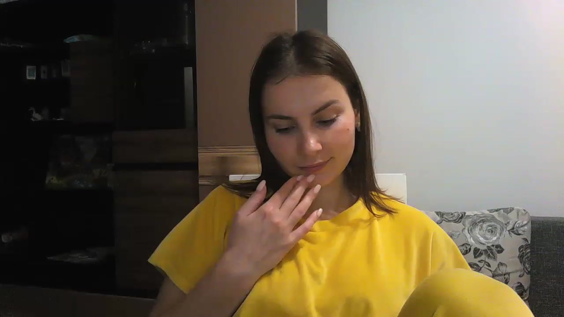 Gallery image thumbnail from MisssLove_is's myfreecams stream on, 12/07/2022, 17:16 image 20 of 20