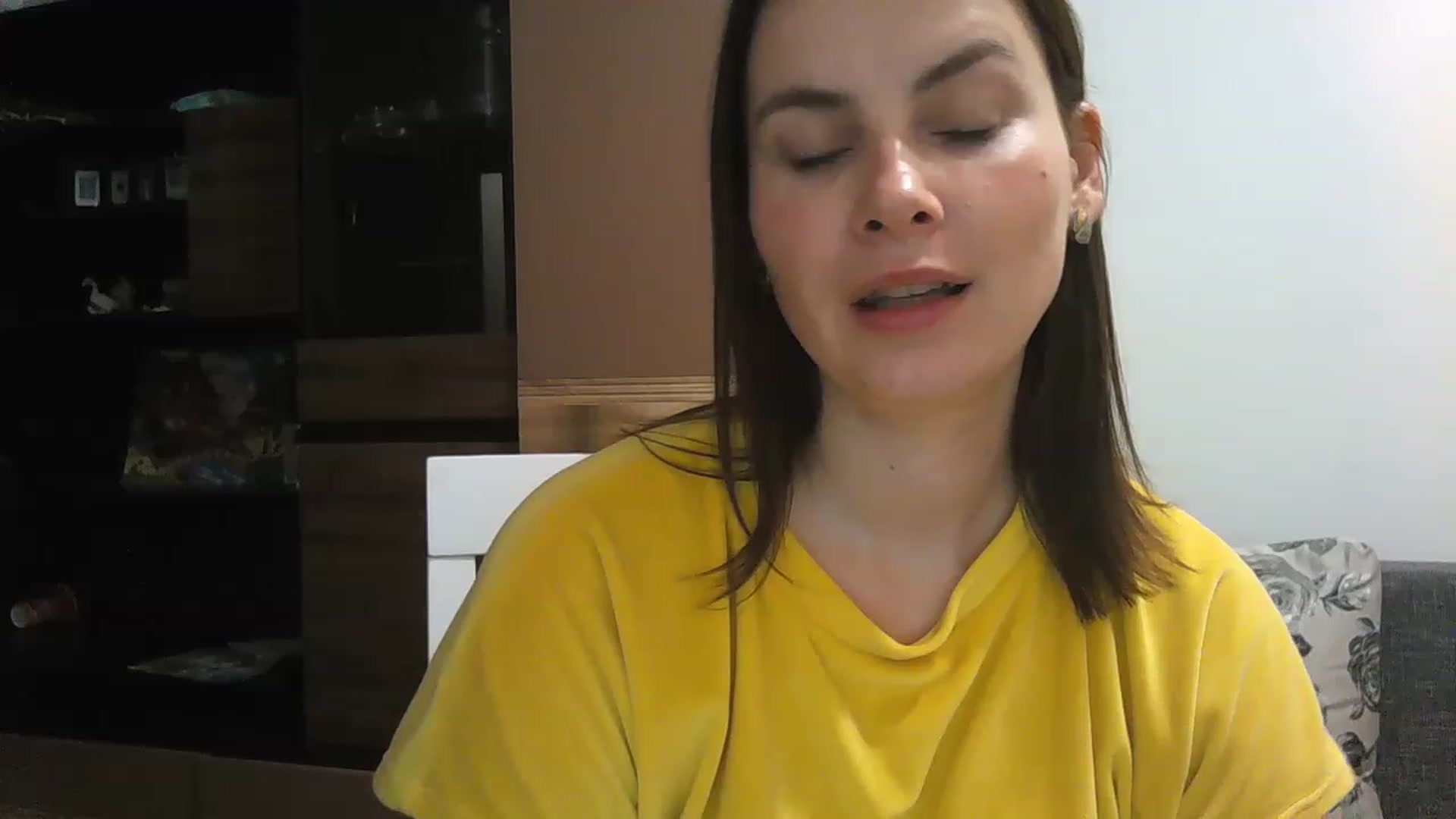Gallery image thumbnail from MisssLove_is's myfreecams stream on, 12/07/2022, 17:16 image 6 of 20