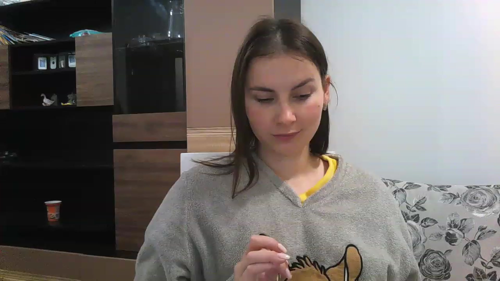 Gallery image thumbnail from MisssLove_is's myfreecams stream on, 12/07/2022, 17:55 image 14 of 20