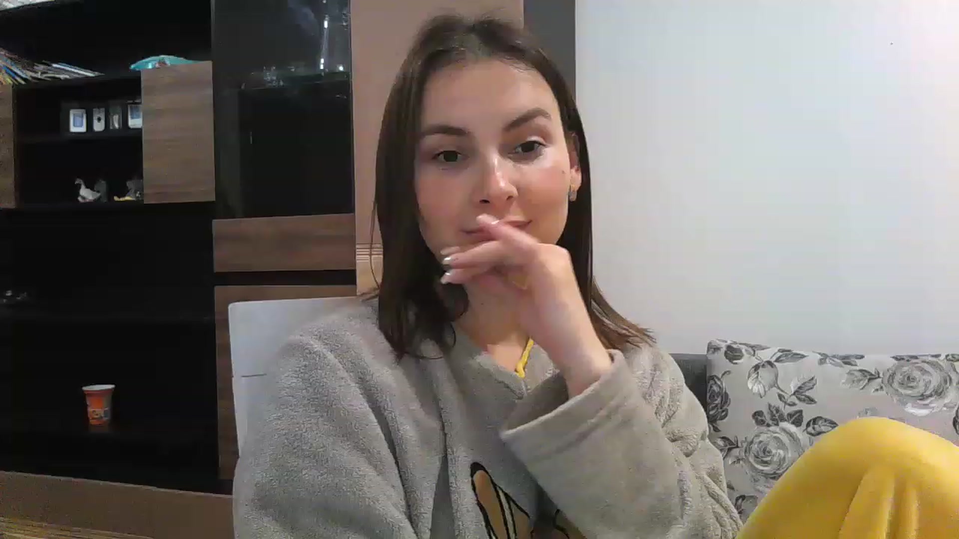 Gallery image thumbnail from MisssLove_is's myfreecams stream on, 12/07/2022, 18:33 image 3 of 20