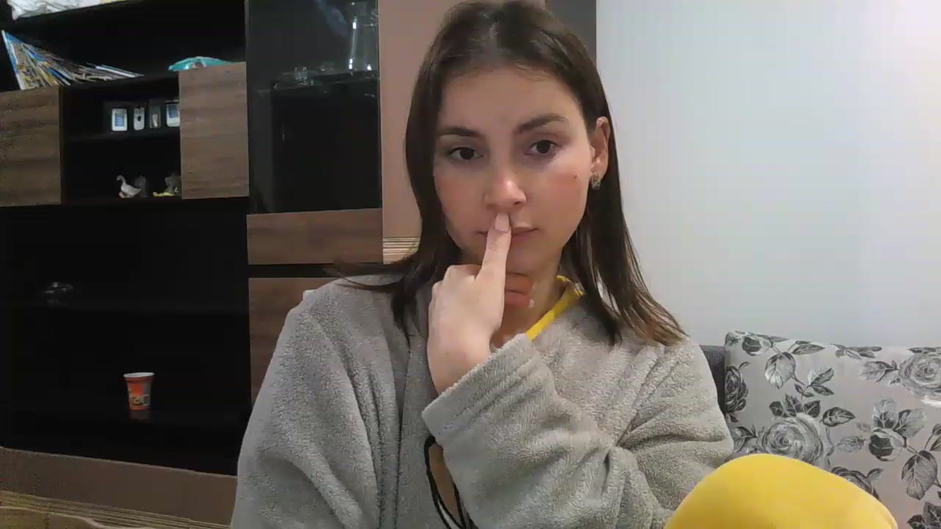 Gallery image thumbnail from MisssLove_is's myfreecams stream on, 12/07/2022, 18:33 image 11 of 20