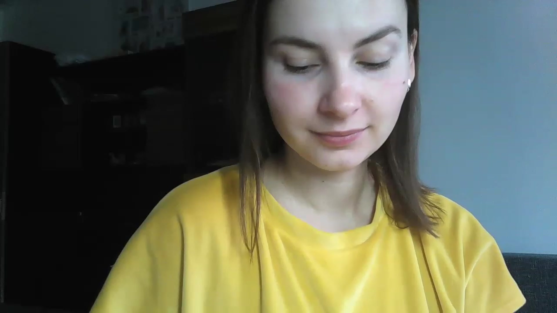 Gallery image thumbnail from MisssLove_is's myfreecams stream on, 12/08/2022, 09:33 image 13 of 20