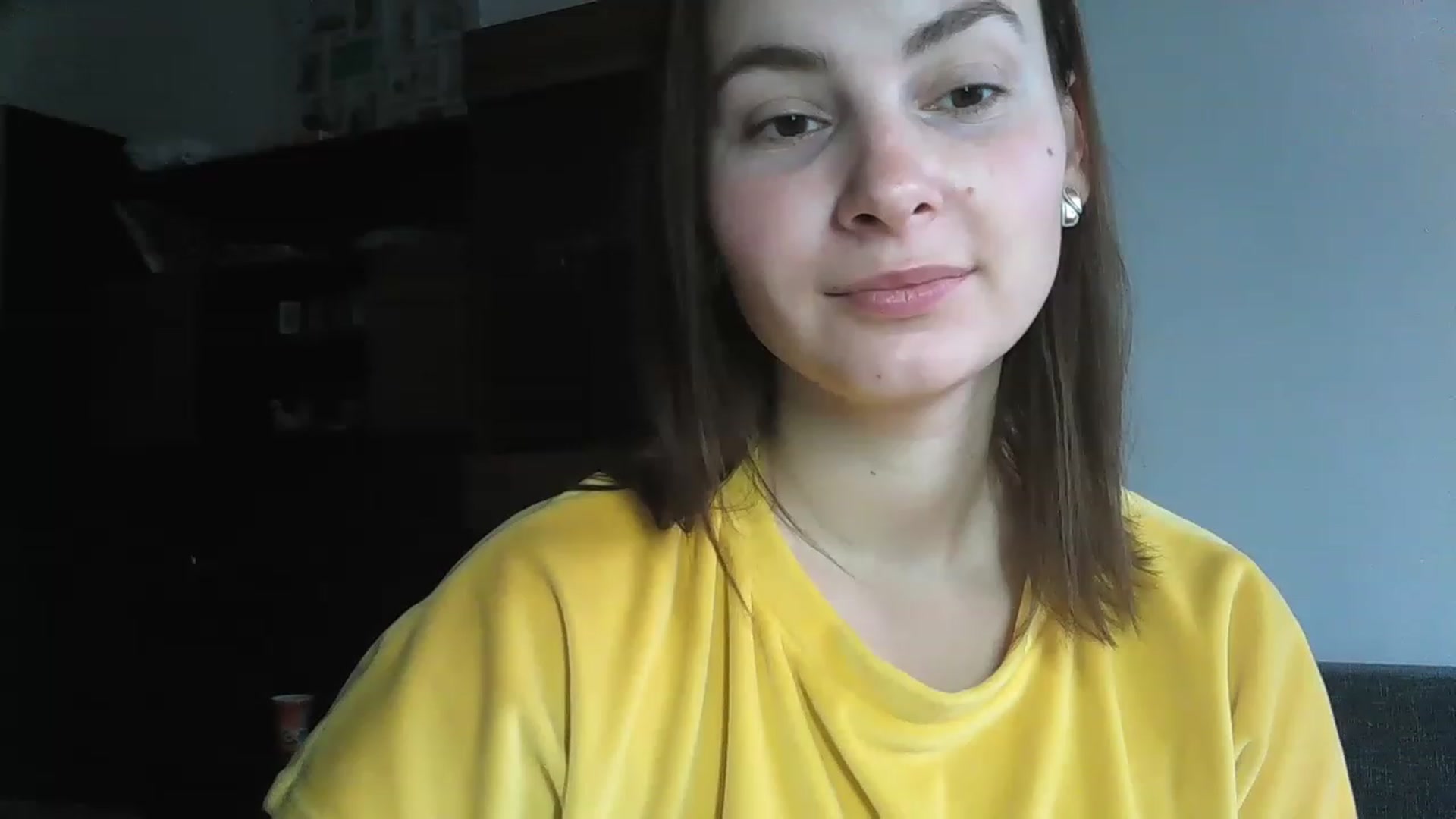 Gallery image thumbnail from MisssLove_is's myfreecams stream on, 12/08/2022, 09:33 image 16 of 20