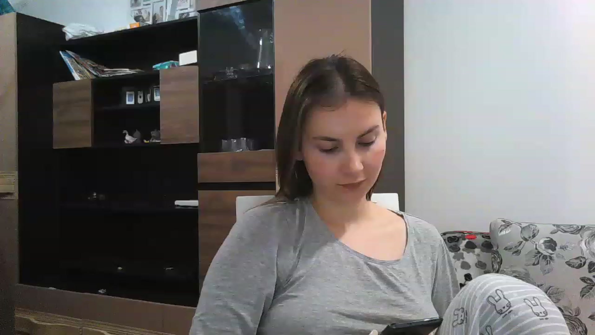 Gallery image thumbnail from MisssLove_is's myfreecams stream on, 12/09/2022, 10:53 image 20 of 20