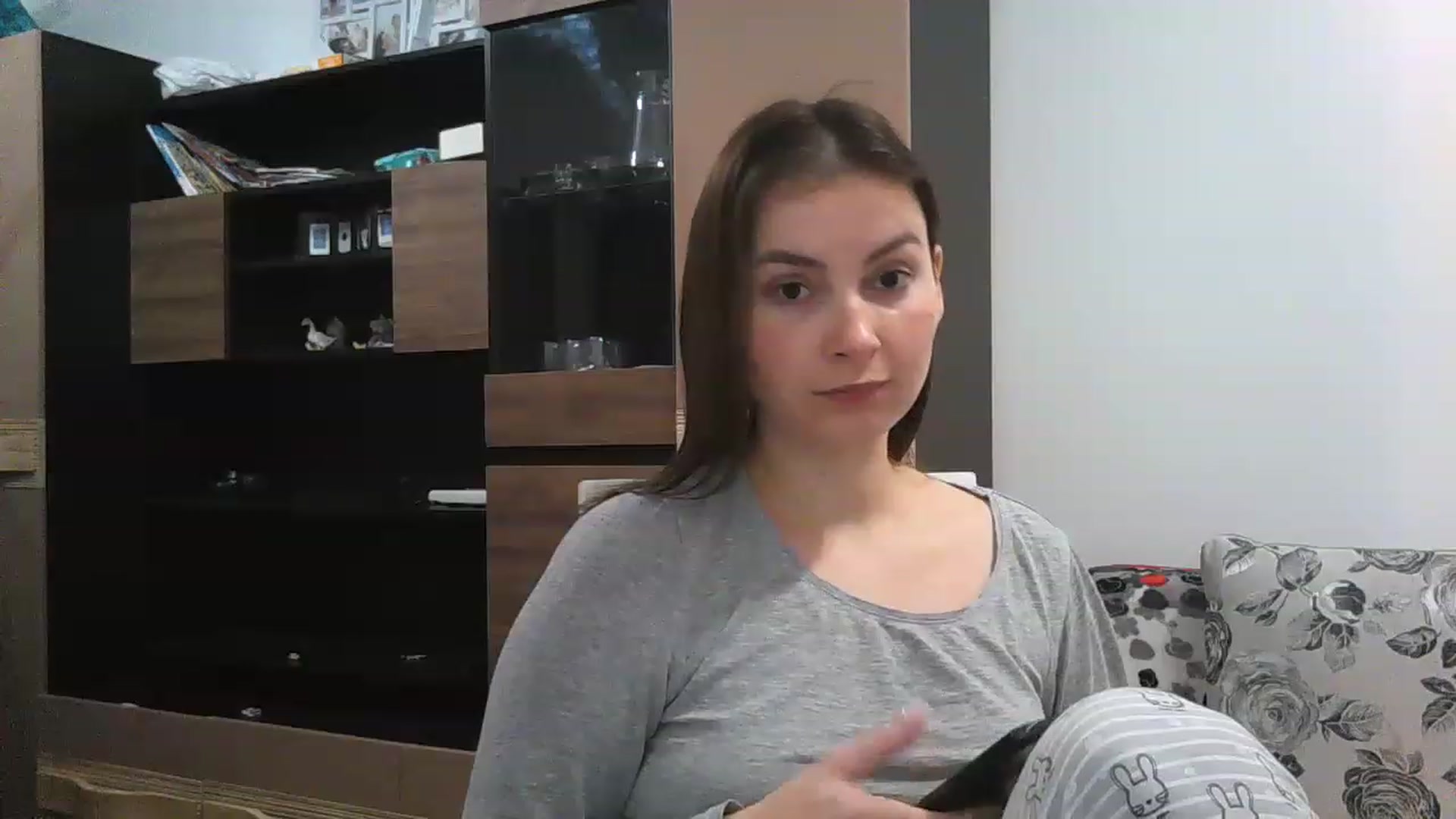 Gallery image thumbnail from MisssLove_is's myfreecams stream on, 12/09/2022, 10:53 image 6 of 20