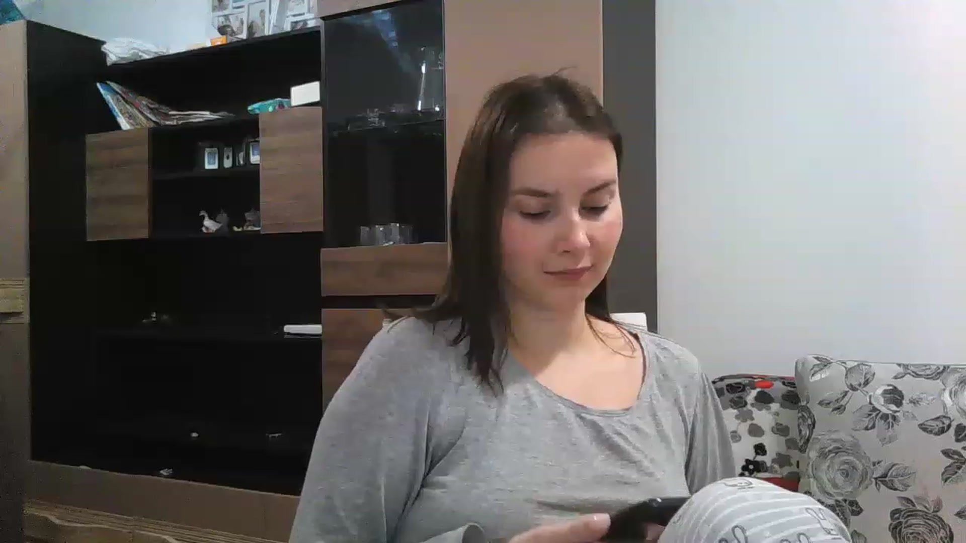 Gallery image thumbnail from MisssLove_is's myfreecams stream on, 12/09/2022, 10:53 image 18 of 20
