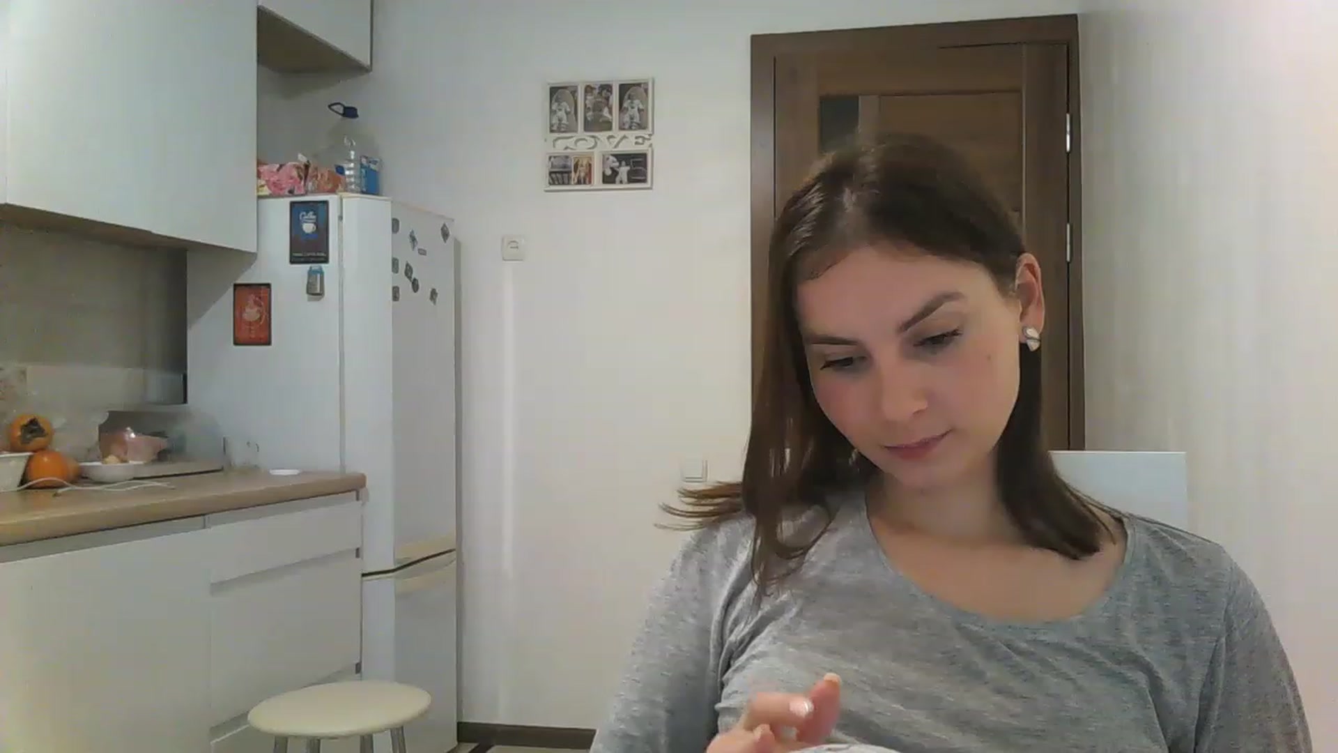 Gallery image thumbnail from MisssLove_is's myfreecams stream on, 12/09/2022, 13:19 image 16 of 20