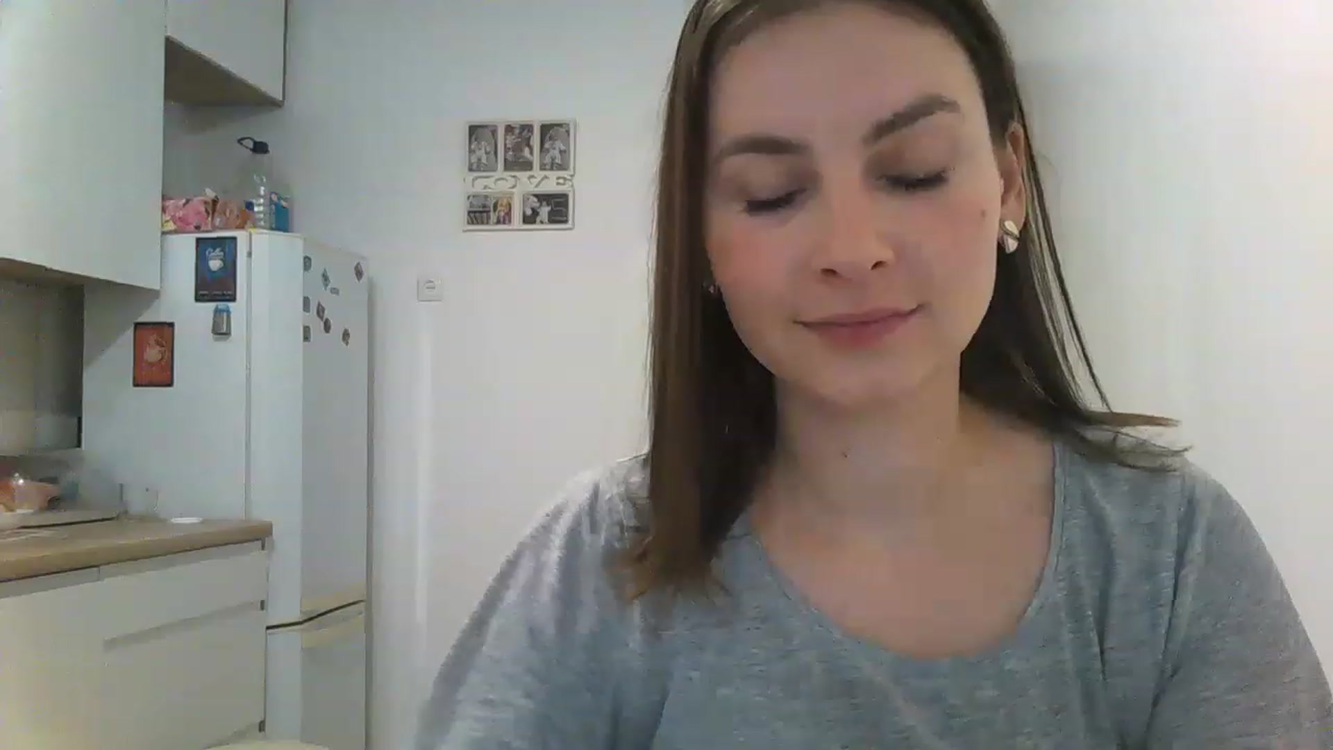 Gallery image thumbnail from MisssLove_is's myfreecams stream on, 12/09/2022, 13:19 image 9 of 20