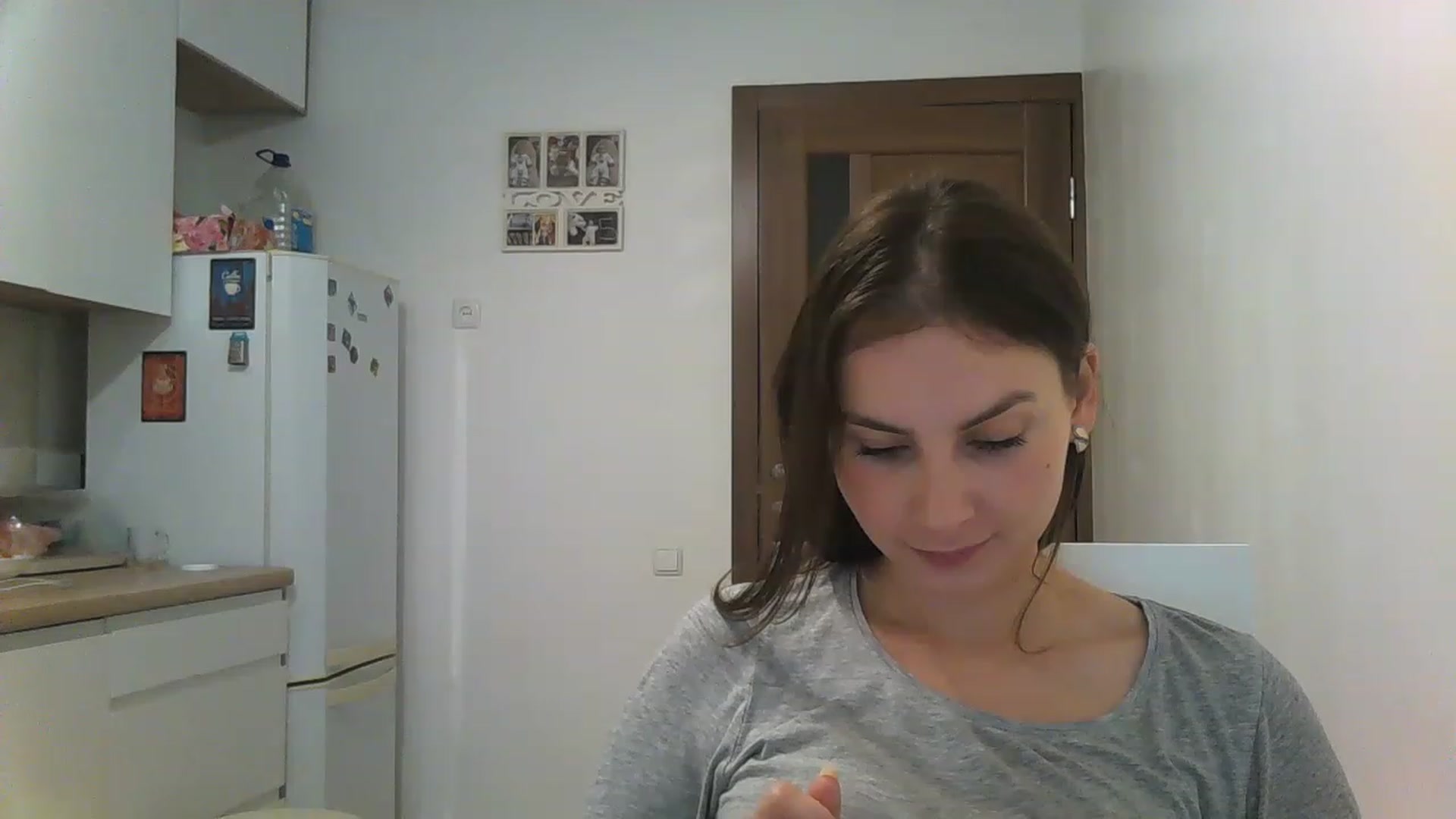Gallery image thumbnail from MisssLove_is's myfreecams stream on, 12/09/2022, 13:19 image 12 of 20