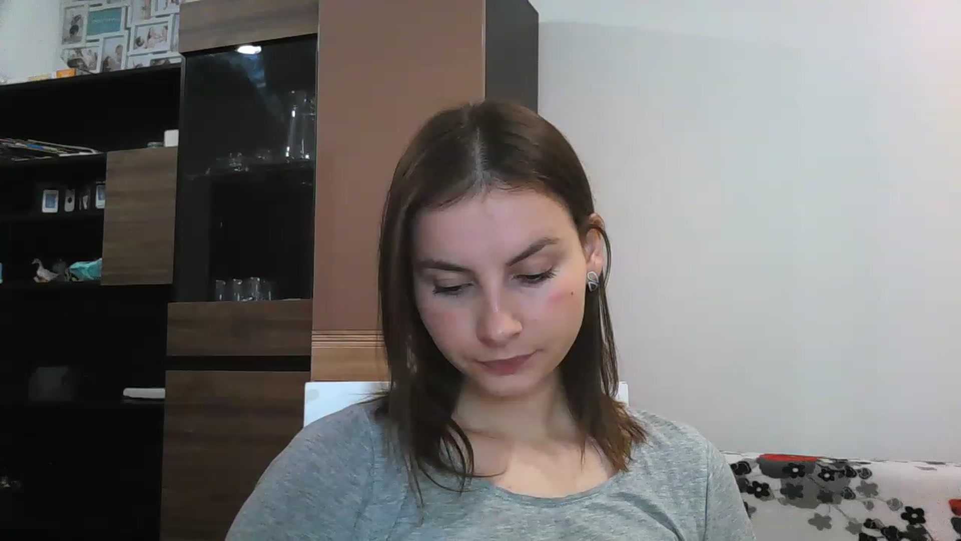 Gallery image thumbnail from MisssLove_is's myfreecams stream on, 12/10/2022, 11:30 image 3 of 20