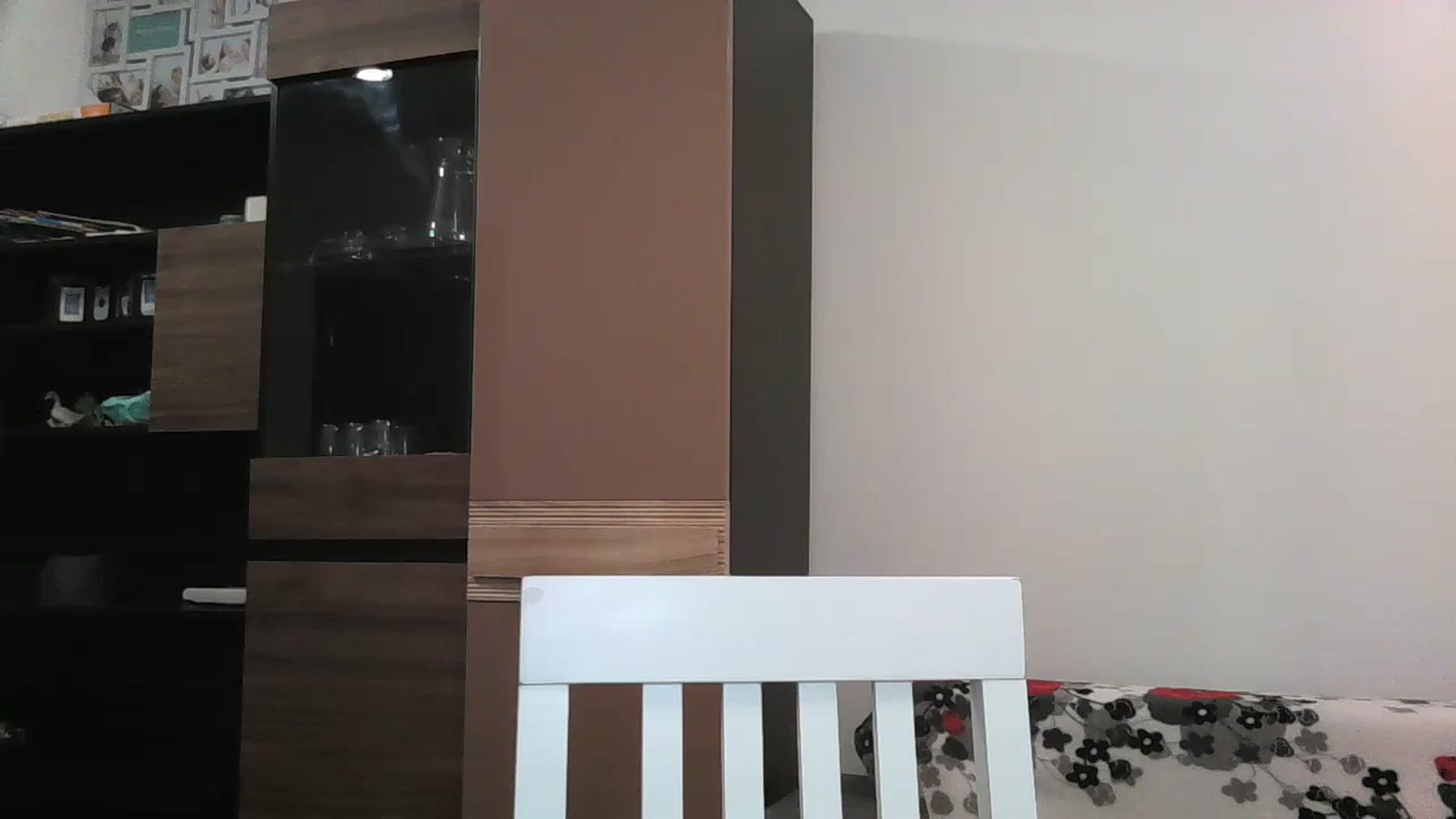 Gallery image thumbnail from MisssLove_is's myfreecams stream on, 12/10/2022, 11:30 image 17 of 20