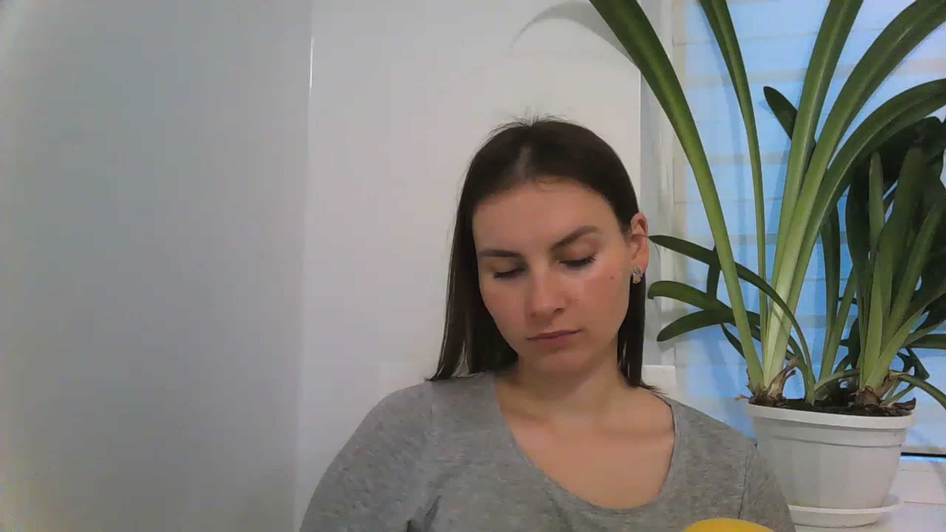 Gallery image thumbnail from MisssLove_is's myfreecams stream on, 12/10/2022, 13:49 image 18 of 20