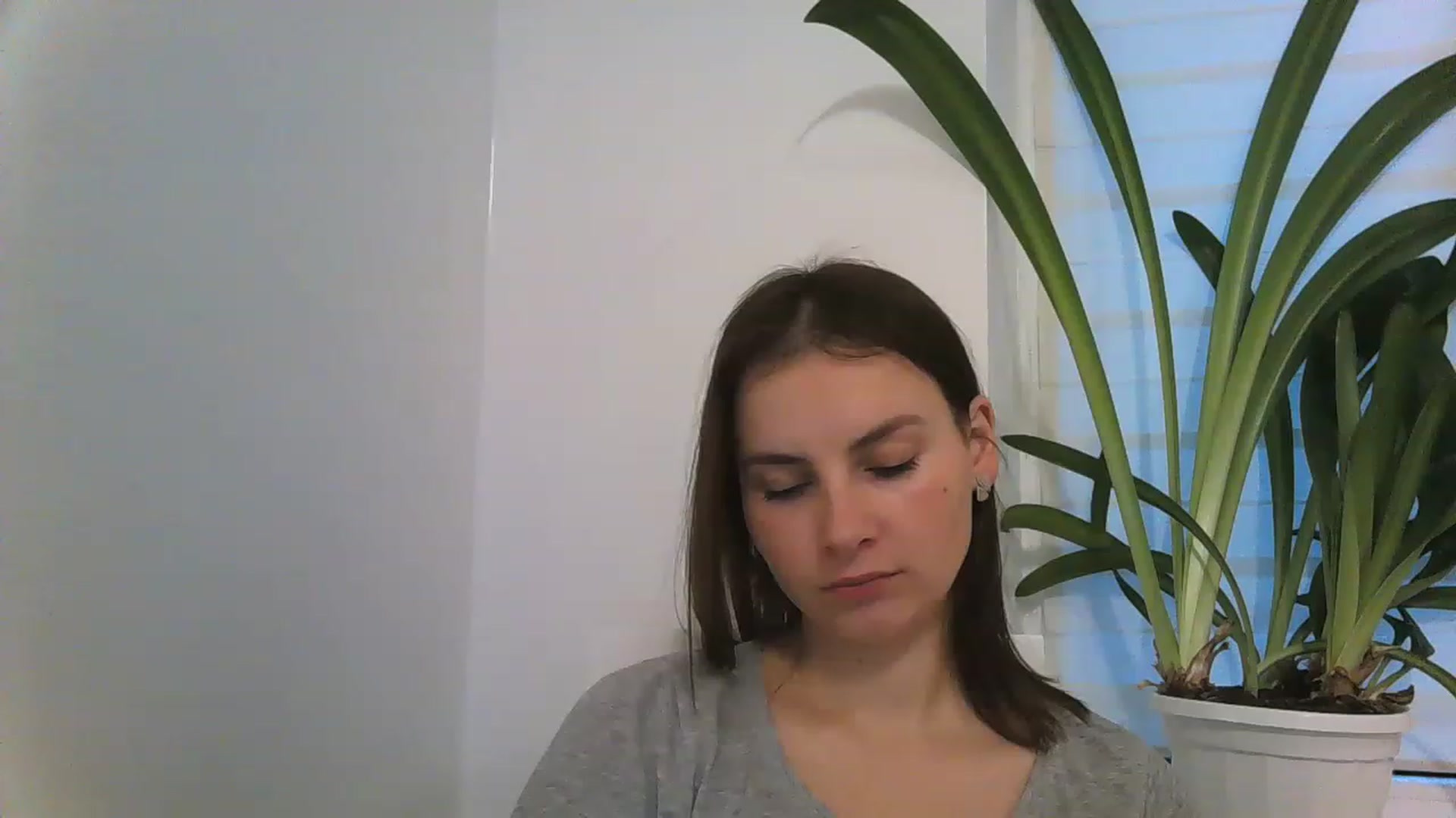 Gallery image thumbnail from MisssLove_is's myfreecams stream on, 12/10/2022, 13:49 image 15 of 20