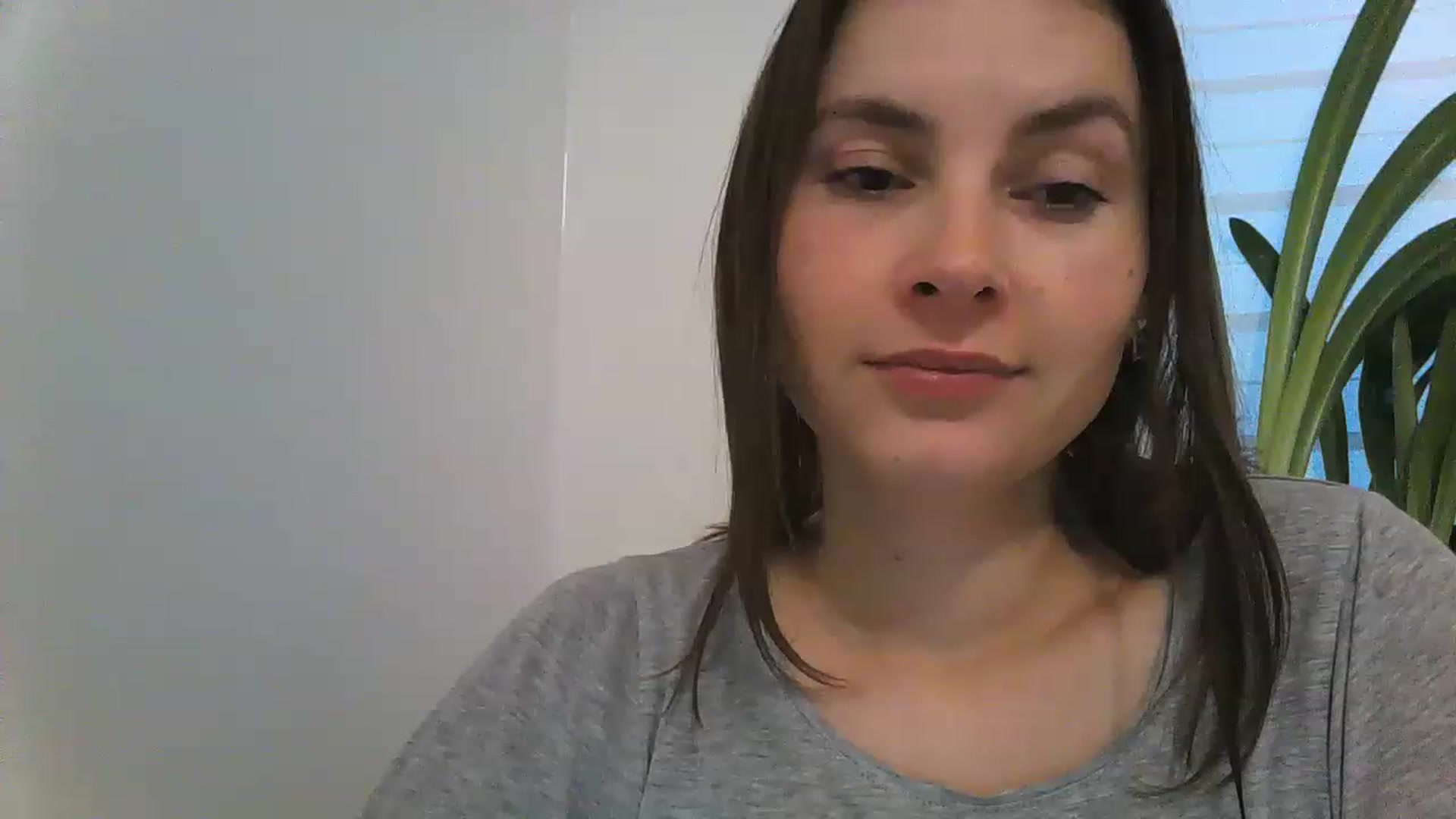 Gallery image thumbnail from MisssLove_is's myfreecams stream on, 12/10/2022, 13:49 image 6 of 20