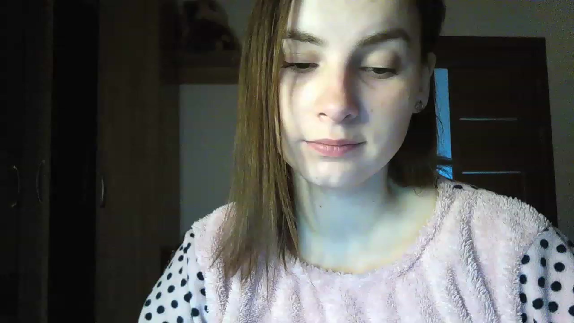 Gallery image thumbnail from MisssLove_is's myfreecams stream on, 12/11/2022, 13:06 image 6 of 20