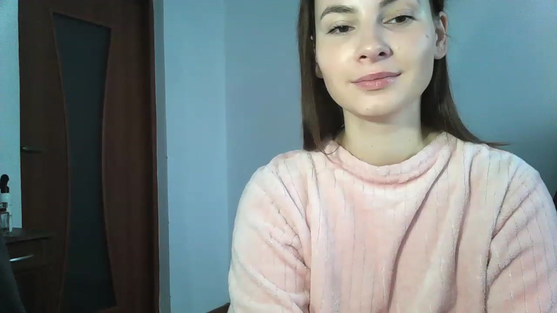 Gallery image thumbnail from MisssLove_is's myfreecams stream on, 12/12/2022, 10:18 image 11 of 20