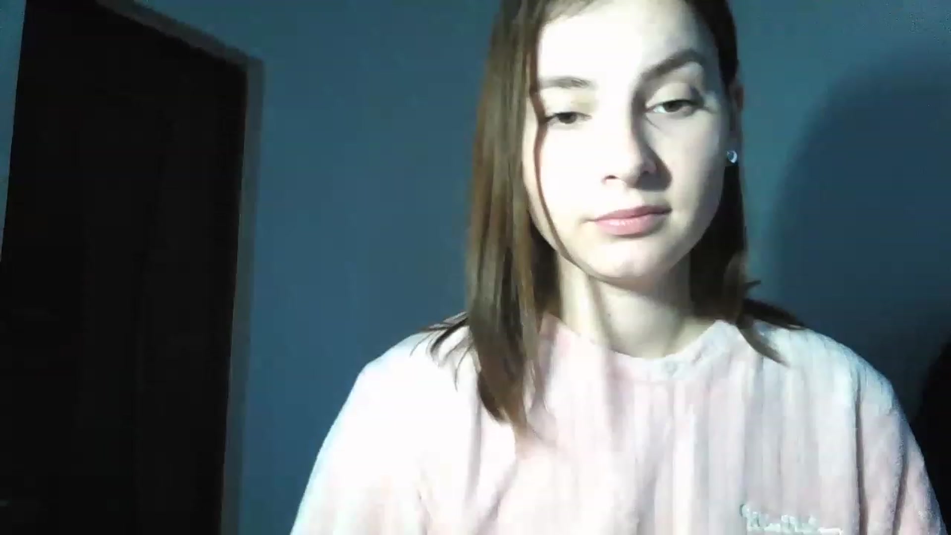 Gallery image thumbnail from MisssLove_is's myfreecams stream on, 12/12/2022, 14:51 image 8 of 20