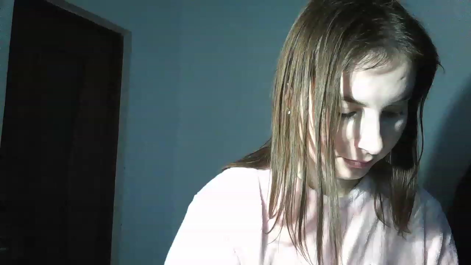 Gallery image thumbnail from MisssLove_is's myfreecams stream on, 12/12/2022, 14:51 image 15 of 20