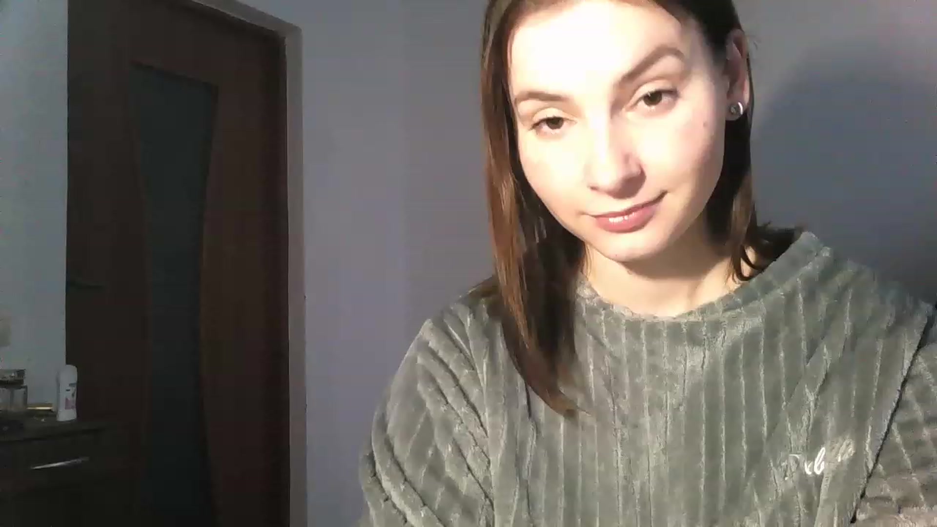 Gallery image thumbnail from MisssLove_is's myfreecams stream on, 12/15/2022, 13:55 image 11 of 20