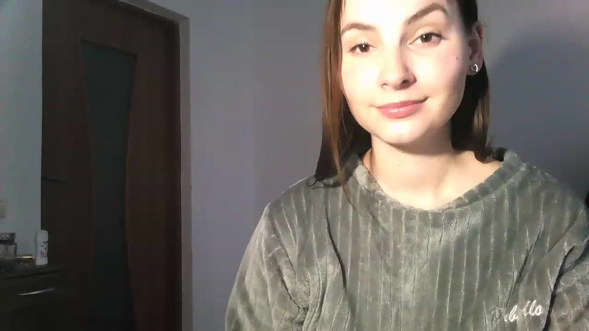Gallery image thumbnail from MisssLove_is's myfreecams stream on, 12/15/2022, 13:55 image 12 of 20