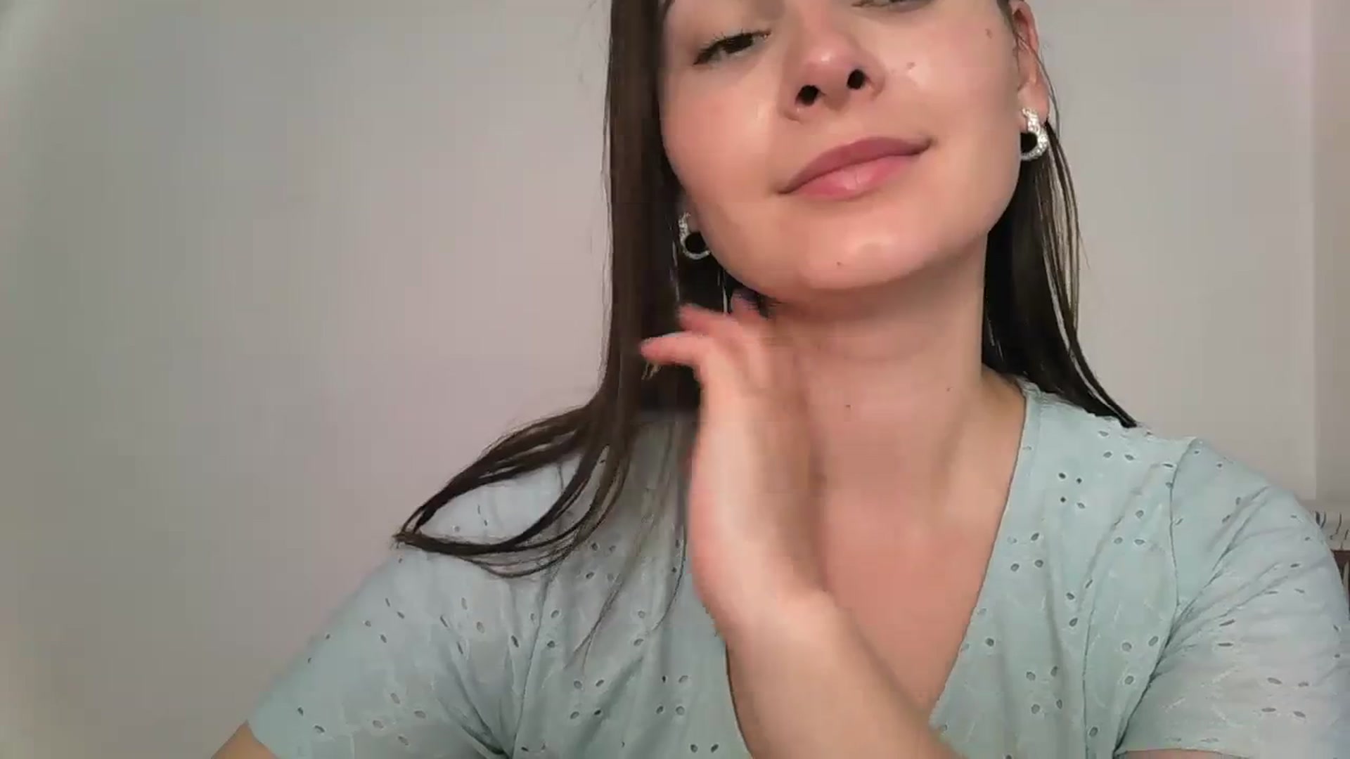 Gallery image thumbnail from MisssLove_is's myfreecams stream on, 08/10/2023, 12:48 image 8 of 20