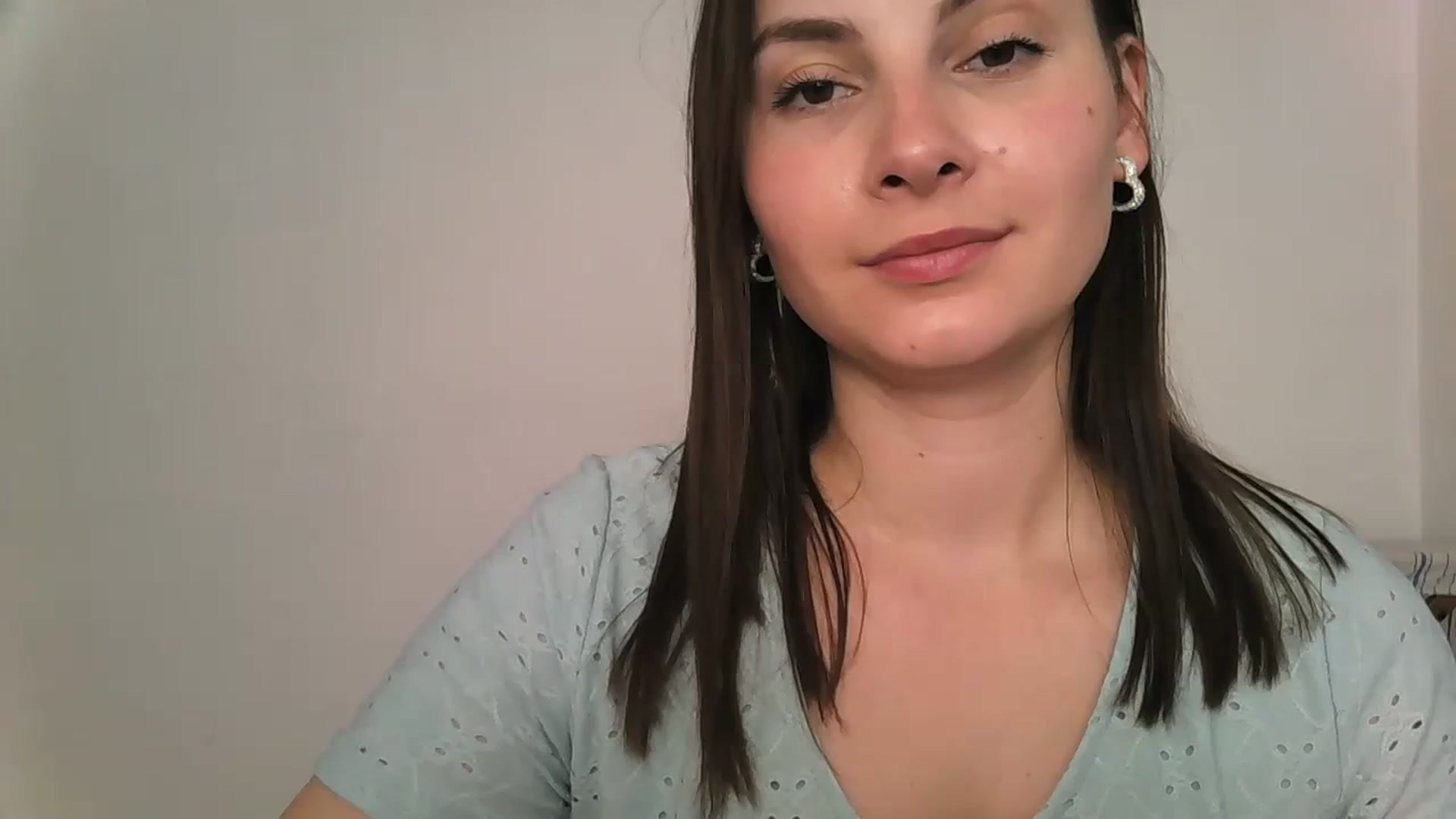 Gallery image thumbnail from MisssLove_is's myfreecams stream on, 08/10/2023, 12:48 image 13 of 20