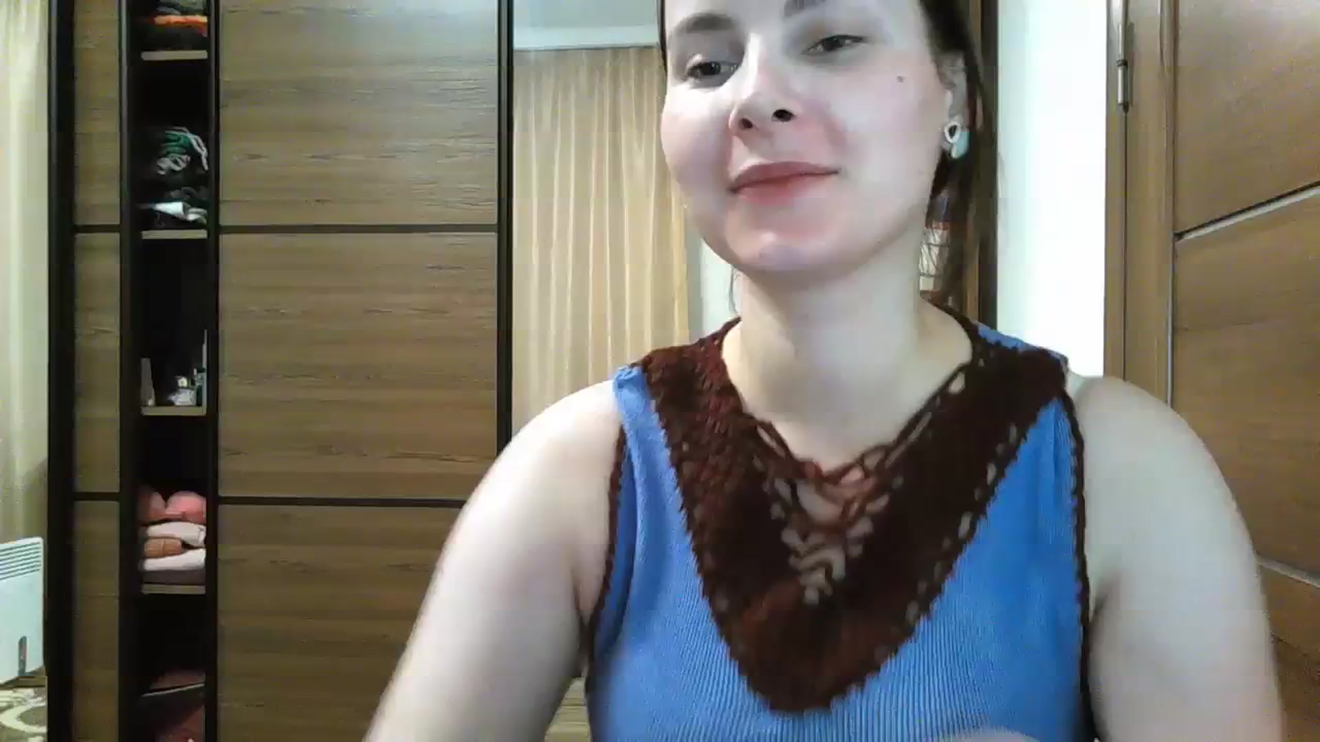 Gallery image thumbnail from MisssLove_is's myfreecams stream on, 03/03/2024, 16:36 image 15 of 20