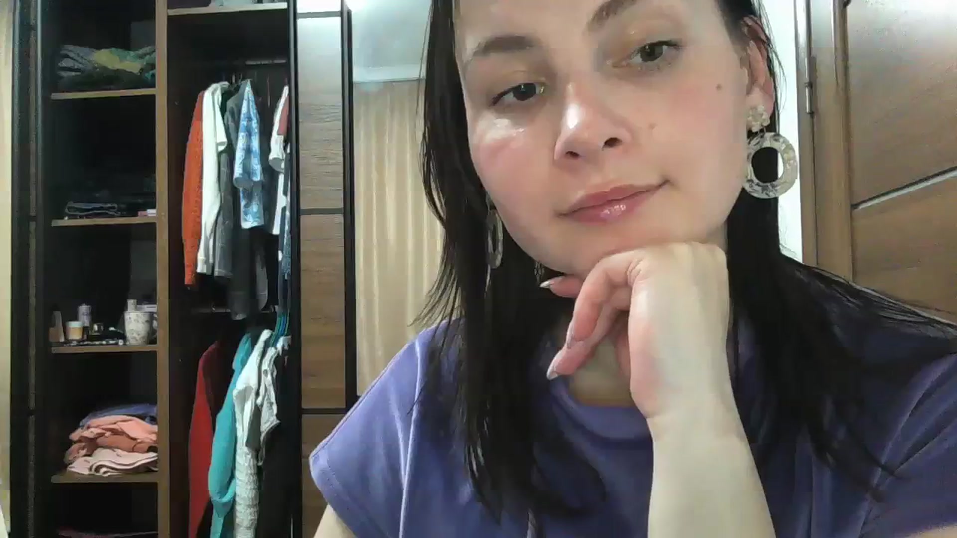 Gallery image thumbnail from MisssLove_is's myfreecams stream on, 03/18/2024, 18:19 image 17 of 20