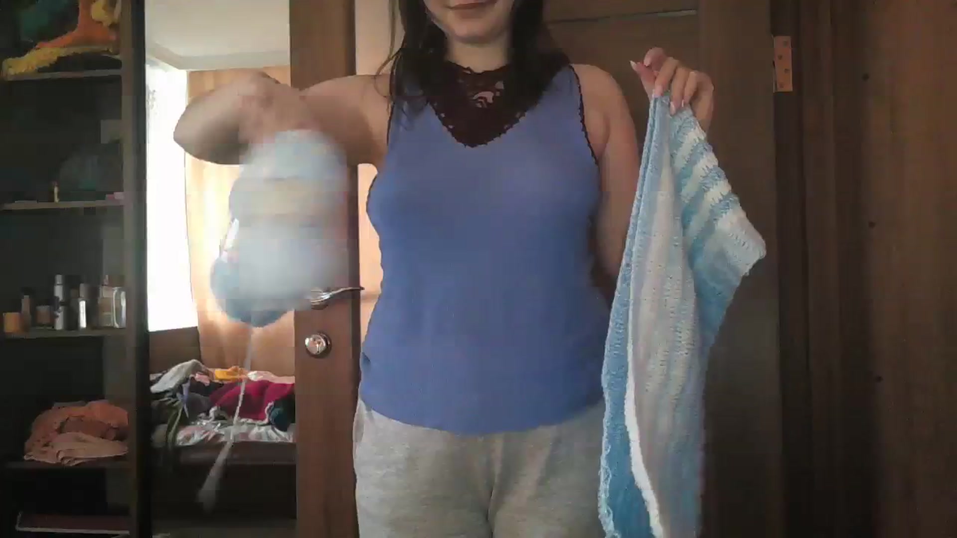 Gallery image thumbnail from MisssLove_is's myfreecams stream on, 03/28/2024, 11:27 image 13 of 20
