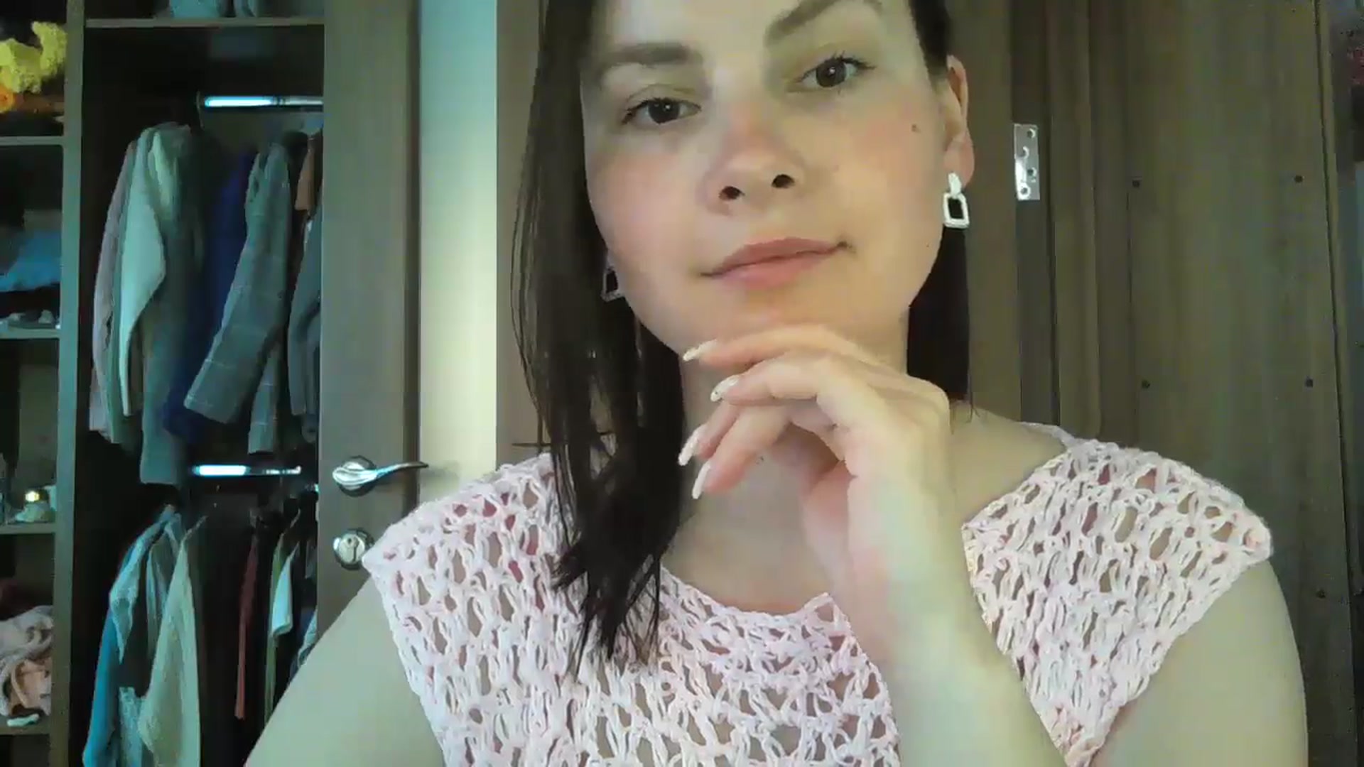 Gallery image thumbnail from MisssLove_is's myfreecams stream on, 05/02/2024, 14:54 image 13 of 20