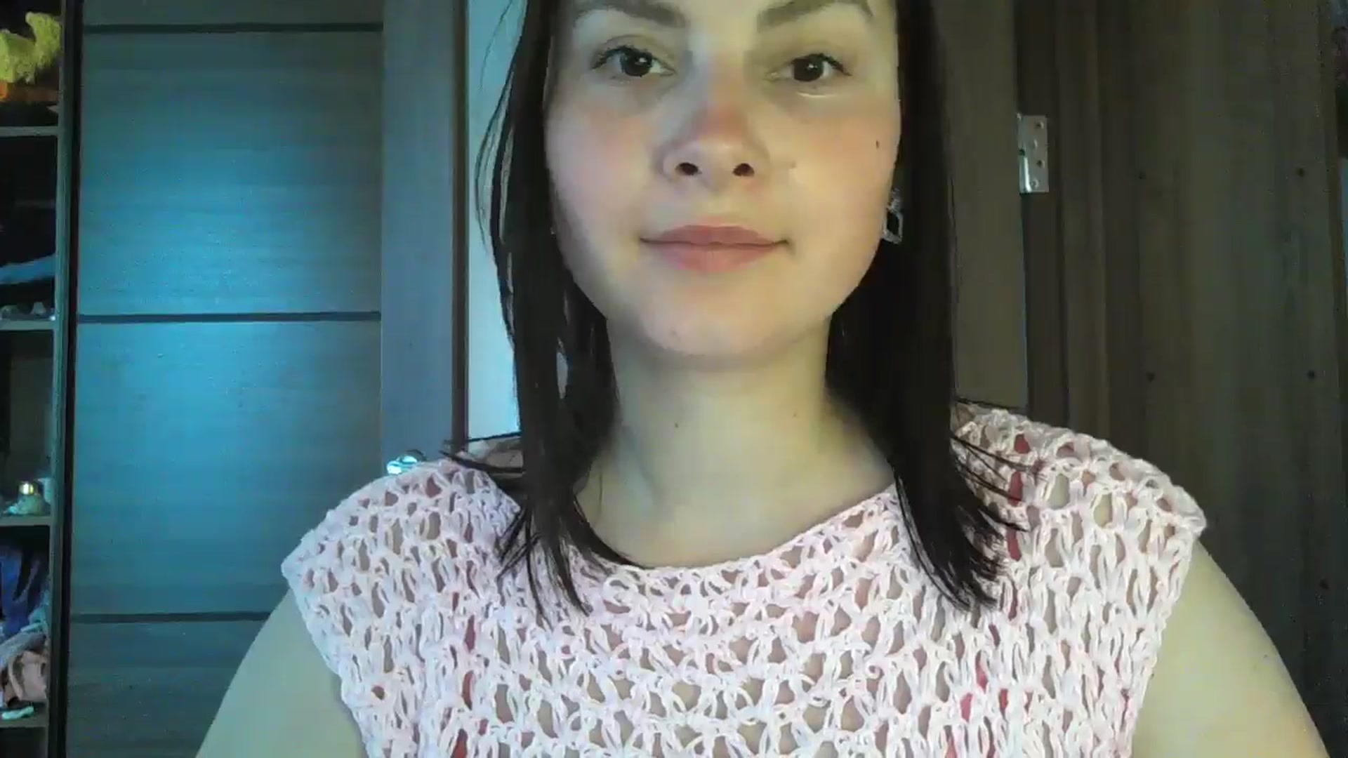 Gallery image thumbnail from MisssLove_is's myfreecams stream on, 05/02/2024, 16:10 image 15 of 20