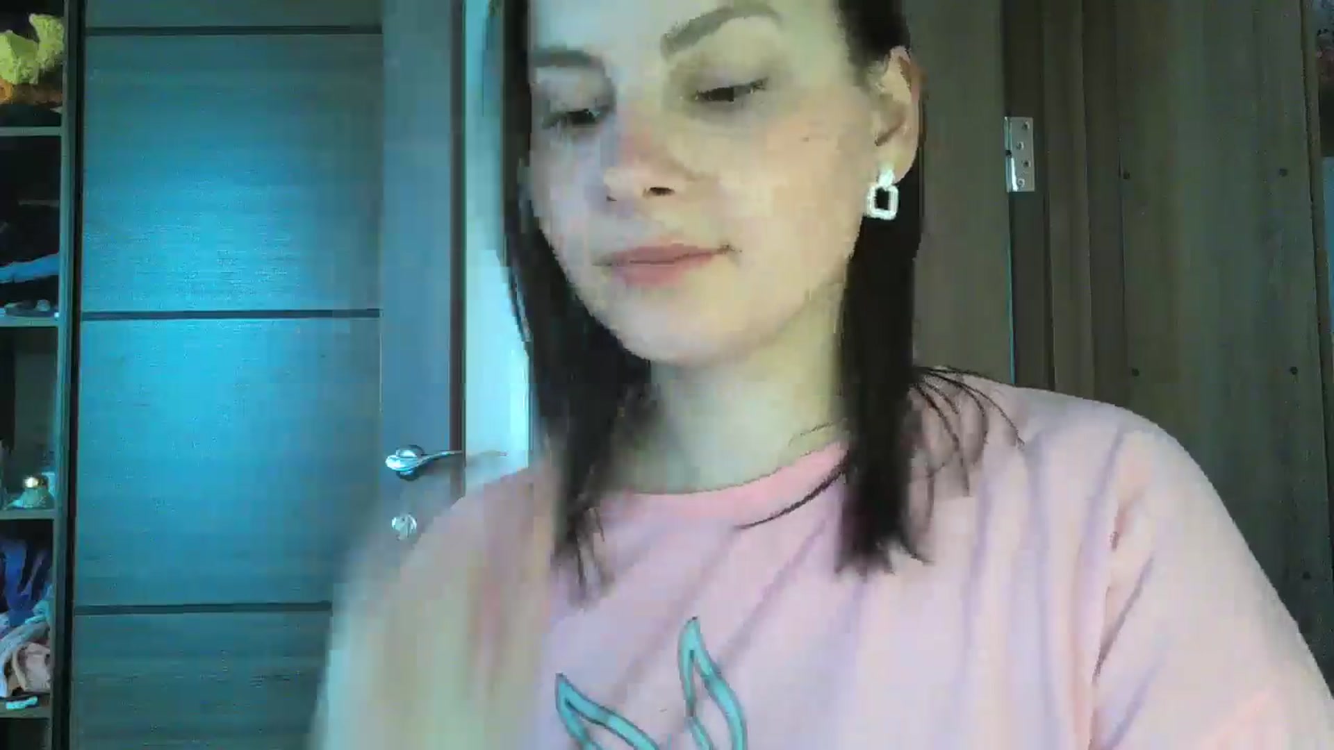 Gallery image thumbnail from MisssLove_is's myfreecams stream on, 05/02/2024, 16:10 image 4 of 20