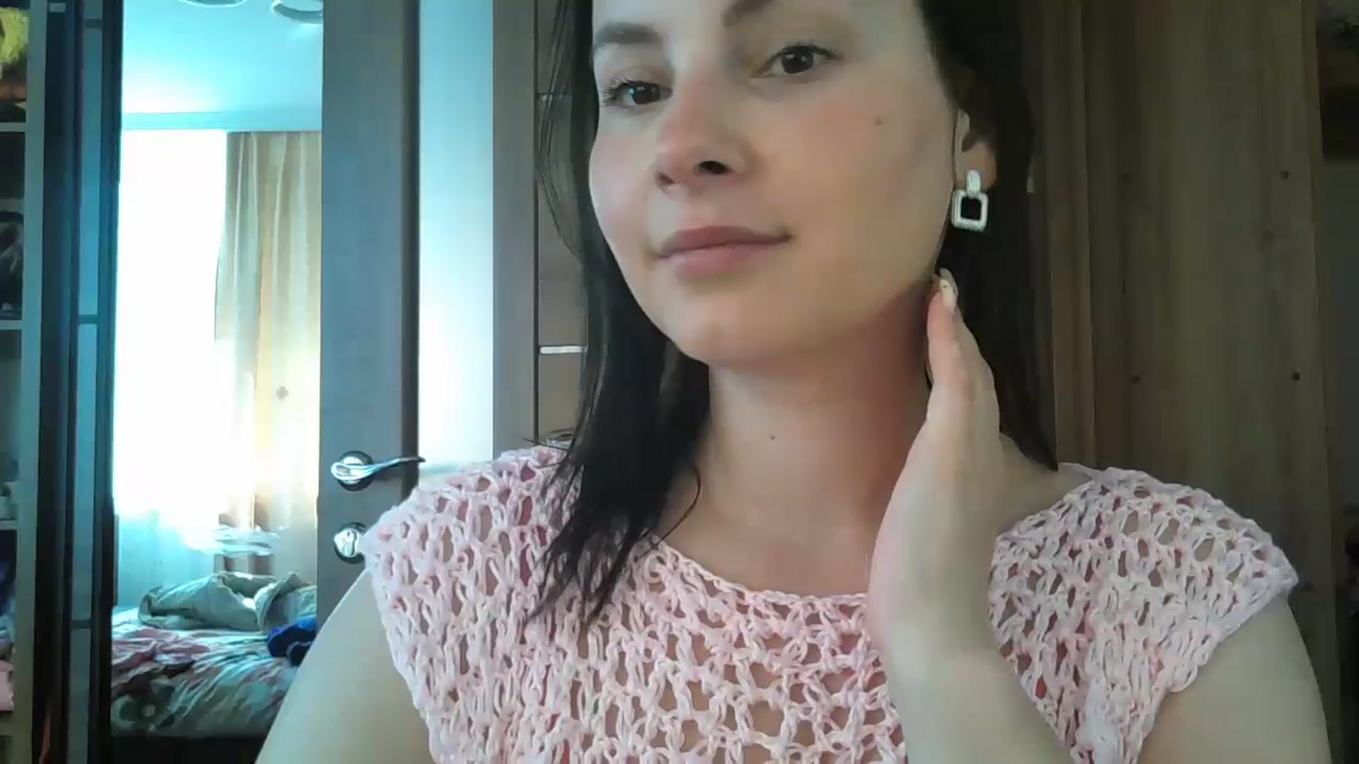 Gallery image thumbnail from MisssLove_is's myfreecams stream on, 05/03/2024, 13:15 image 4 of 20